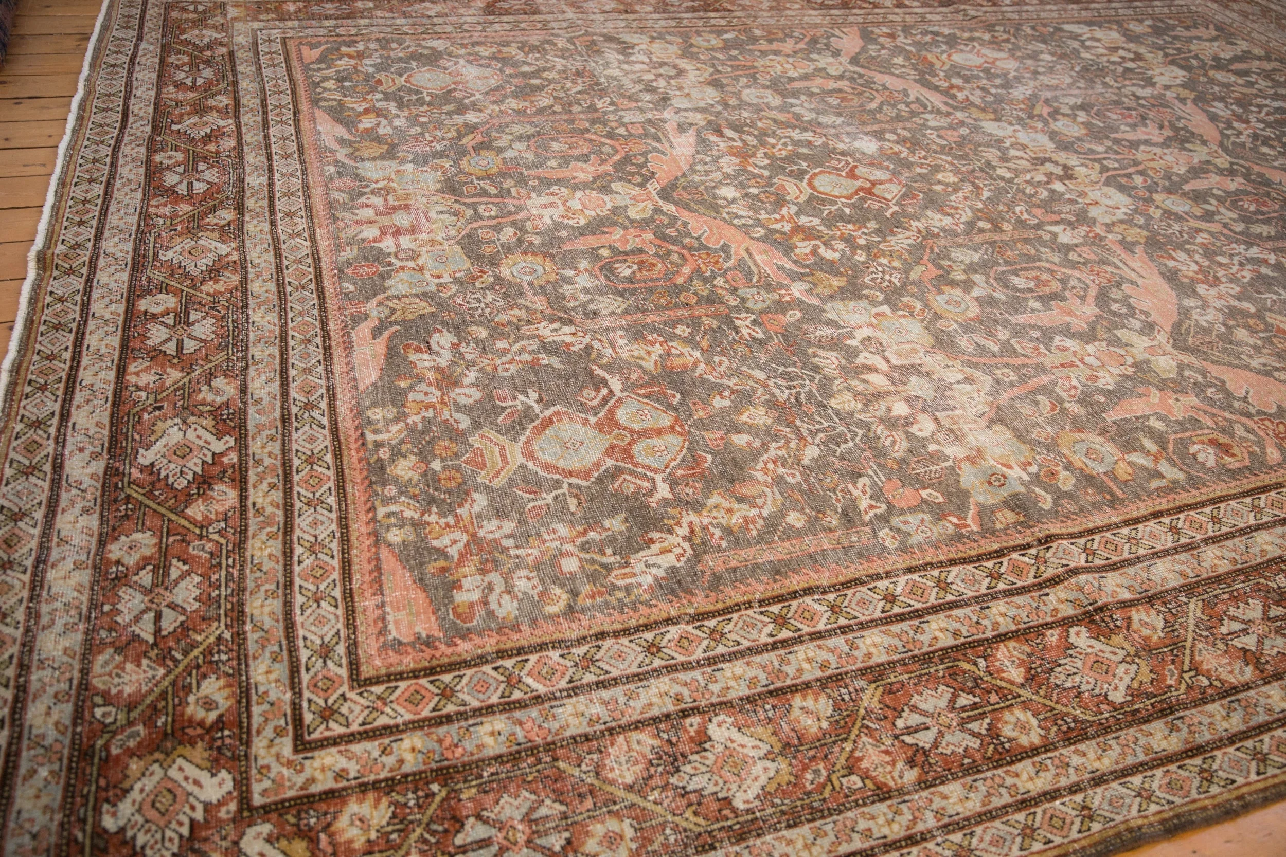 10.5x14.5 Vintage Distressed Mahal Carpet - Image 12