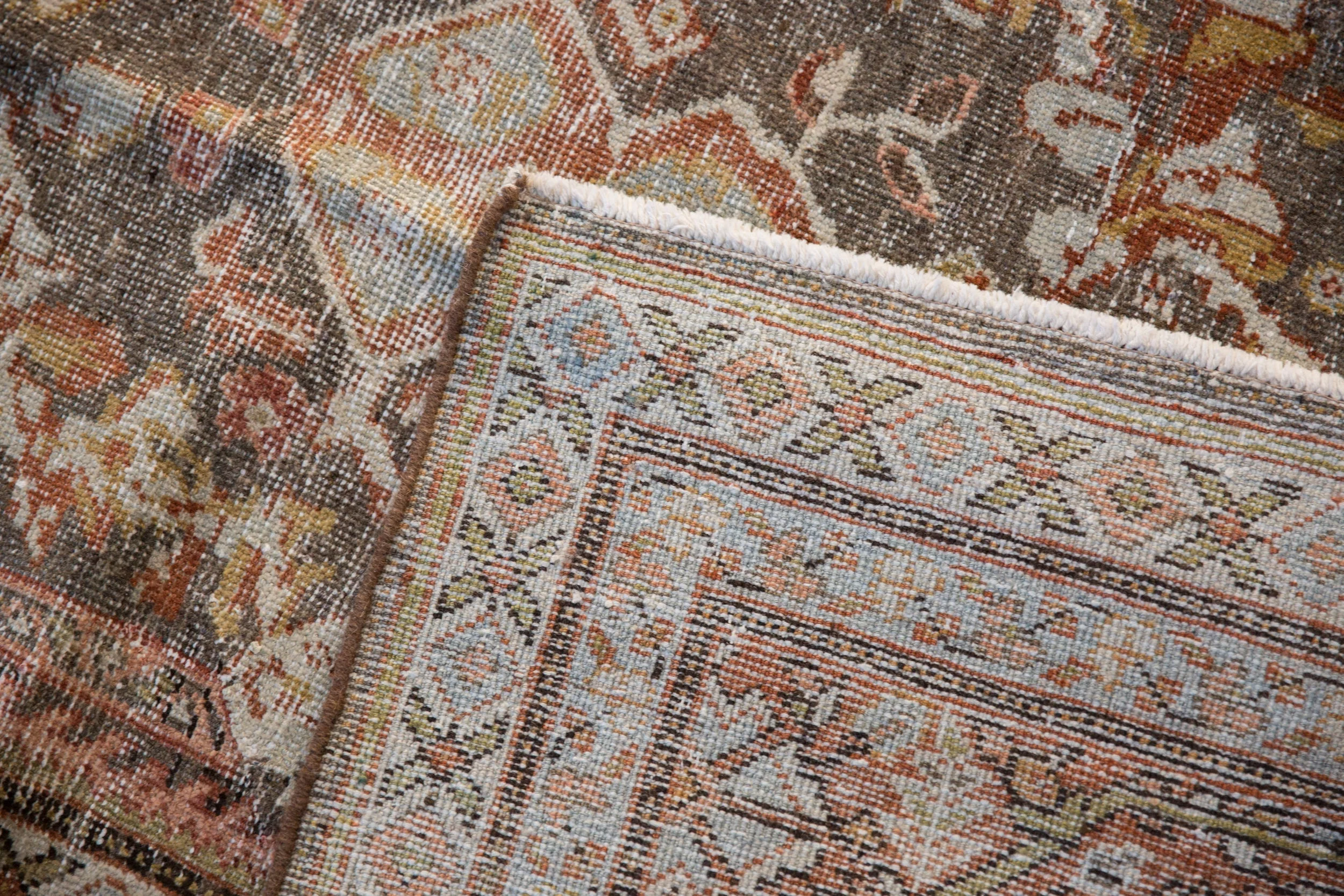 10.5x14.5 Vintage Distressed Mahal Carpet - Image 15