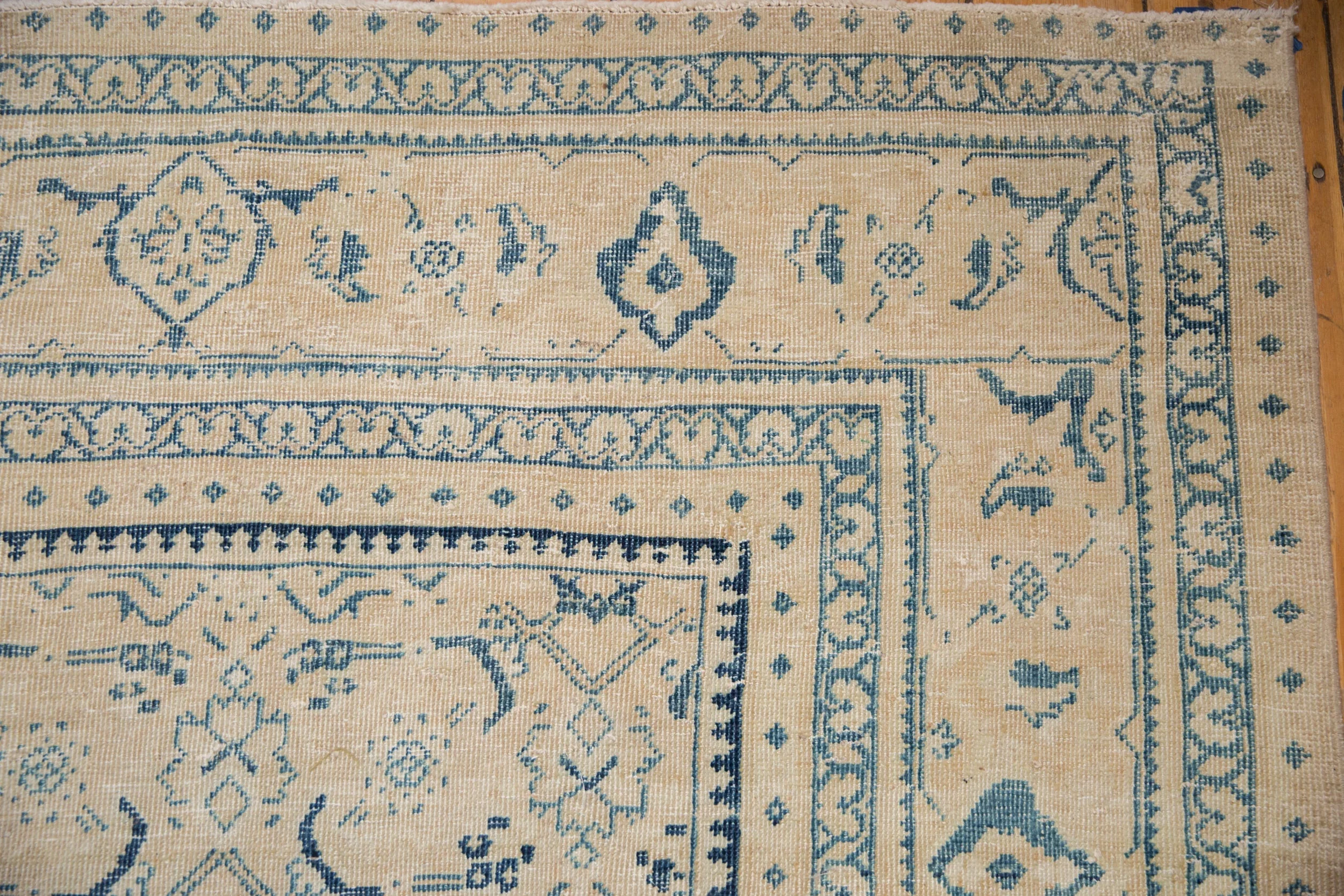 10x13.5 Vintage Distressed Mahal Carpet - Image 3