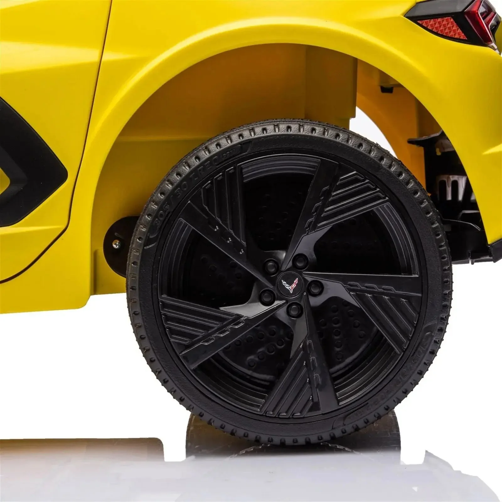 12V Chevrolet Corvette C8 Stingray 1-Seater Kids Ride-On Car - Image 26
