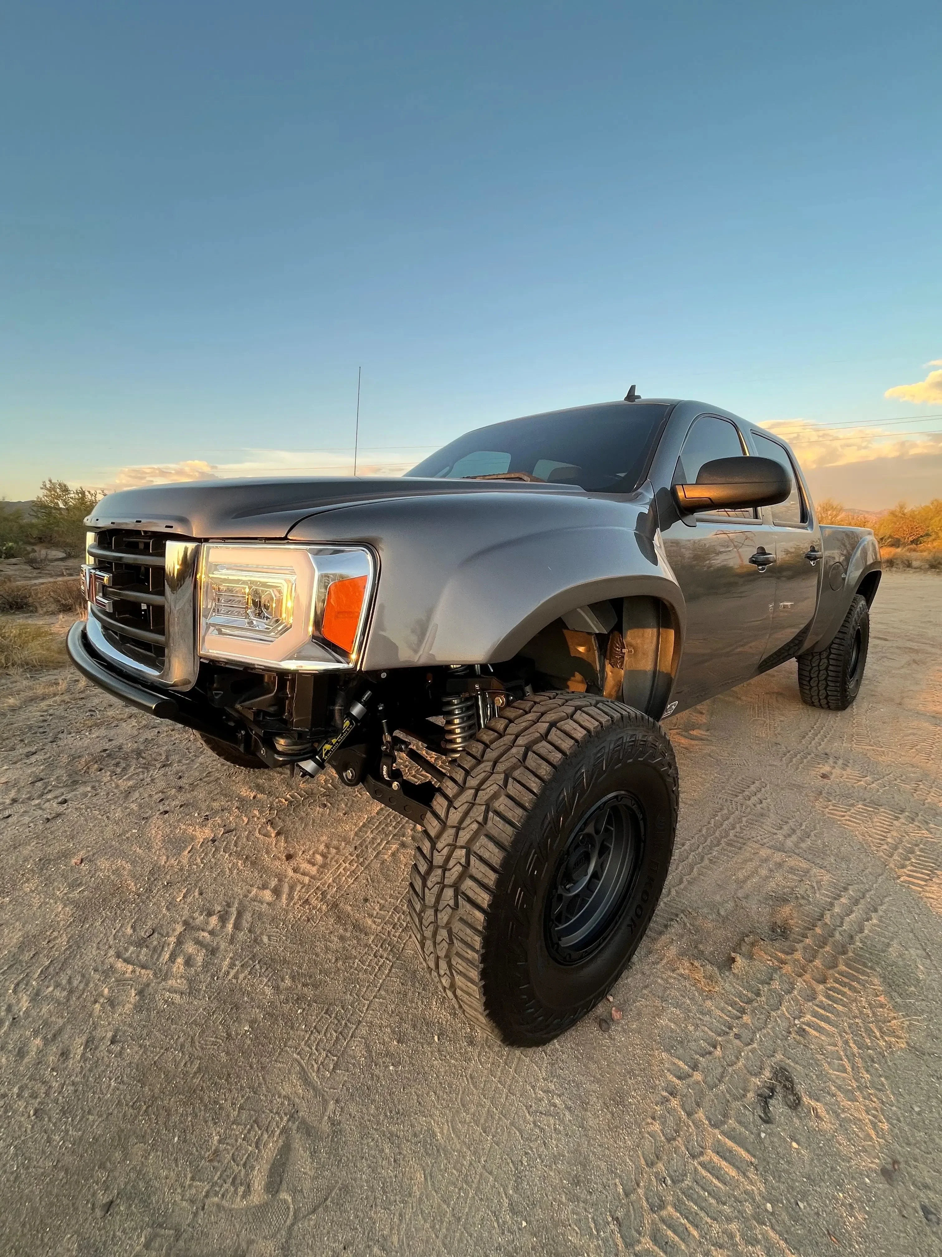 2007-2018 Chevy / GMC - GMT900 1500 - Race Long Travel Kit - Image 10