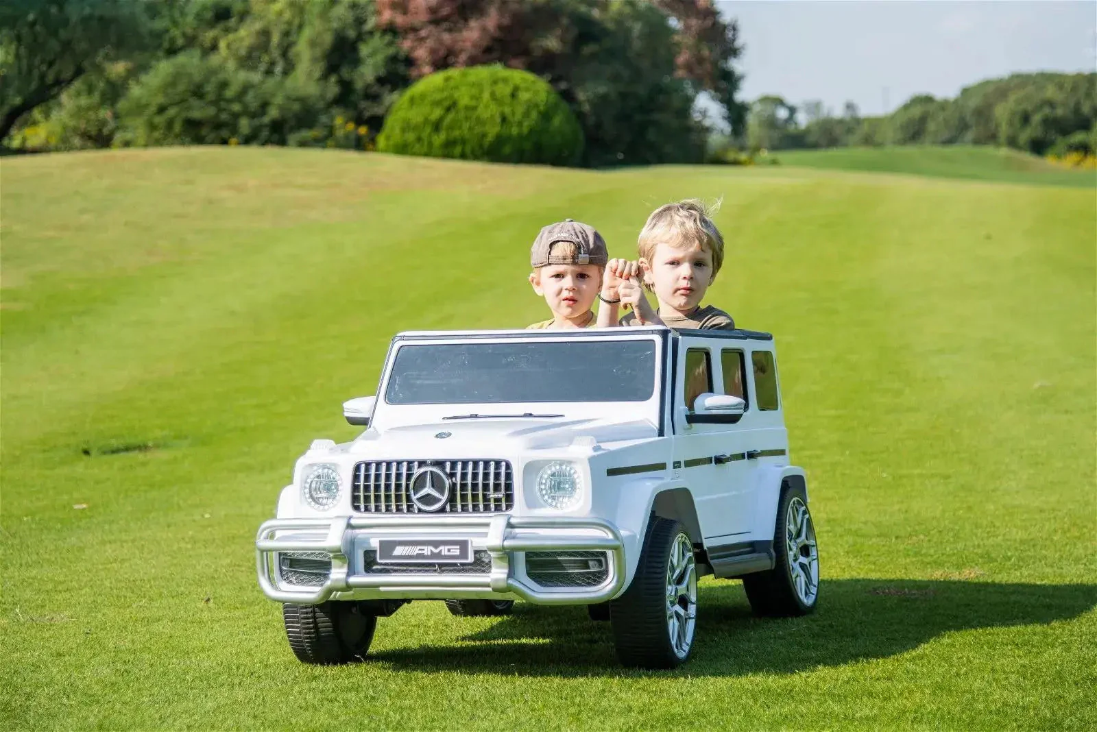 24V 4x4 Mercedes Benz G63 AMG 2 Seater G Wagon Ride on Car - Image 6