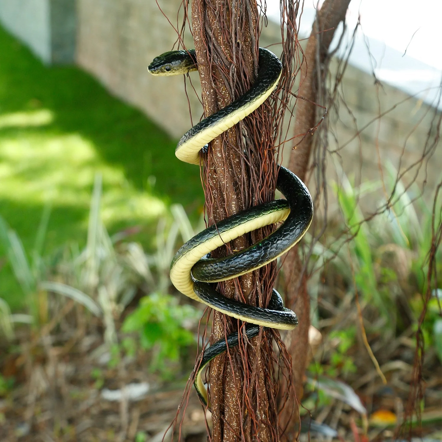2Pcs Long Realistic Rubber Snakes - Image 6