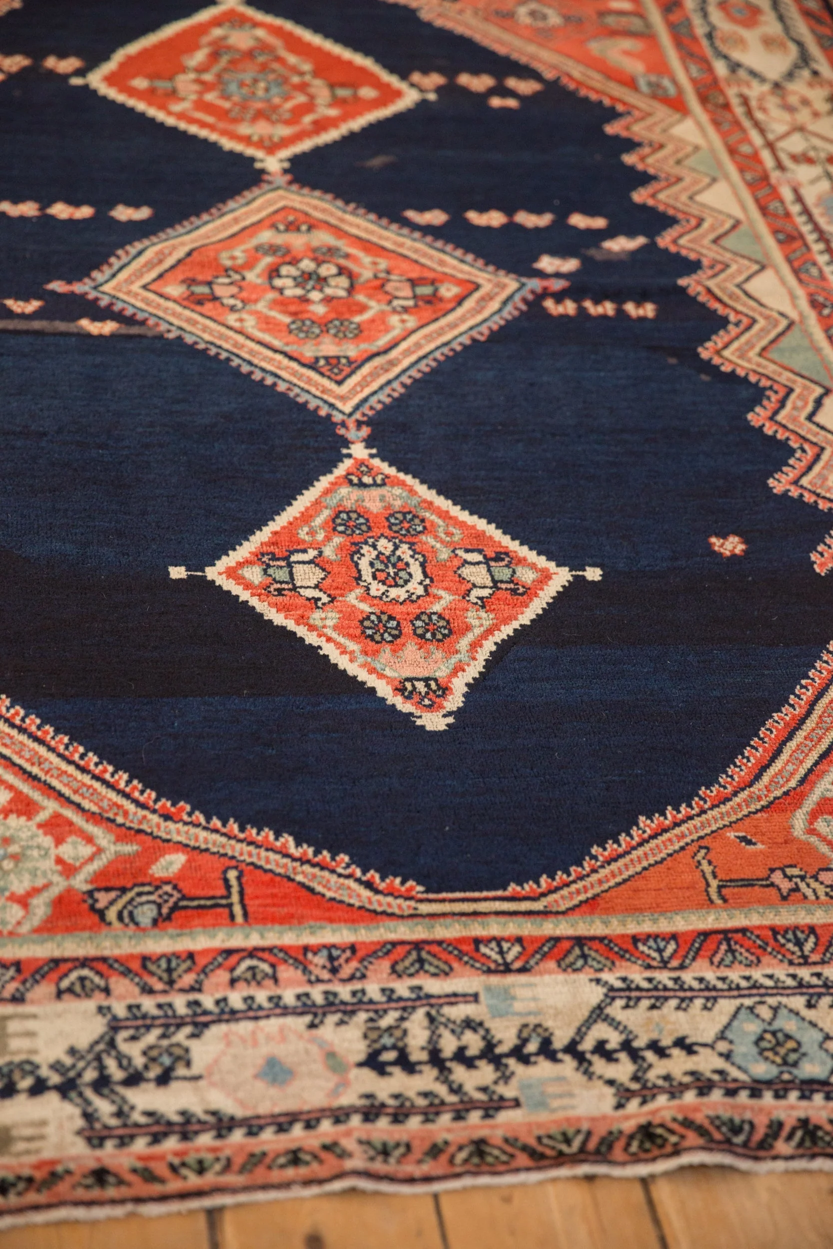 5.5x7.5 Vintage Malayer Carpet - Image 8