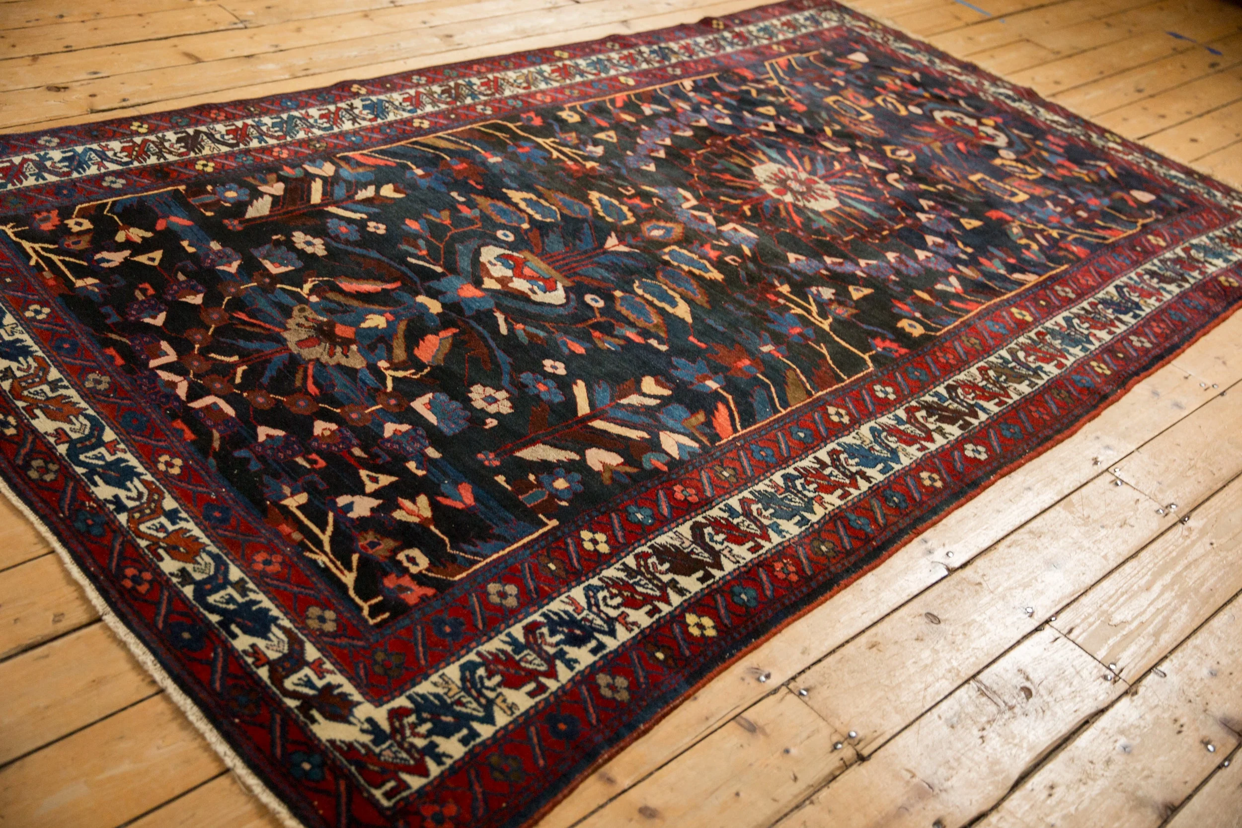 5.5x9 Vintage Bakhtiari Carpet - Image 11