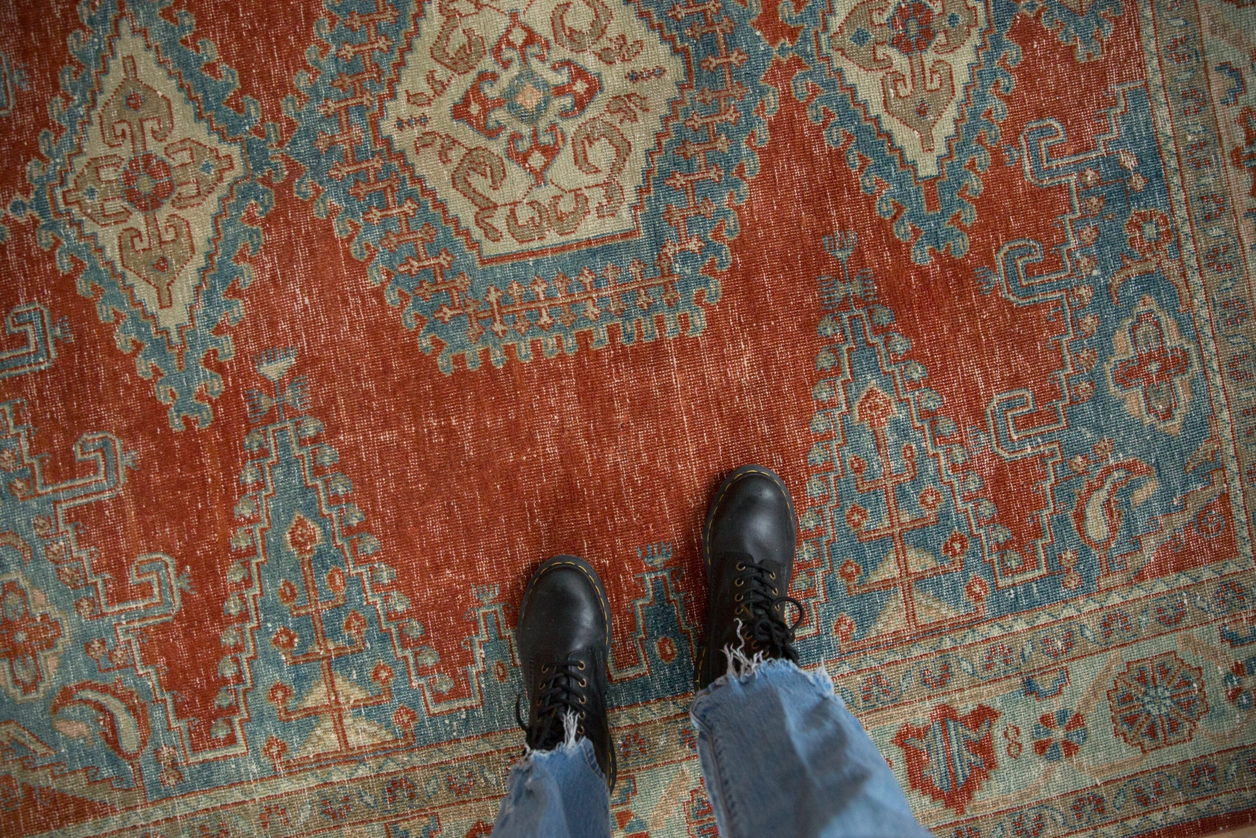 6.5x7 Vintage Distressed Veece Square Carpet - Image 2