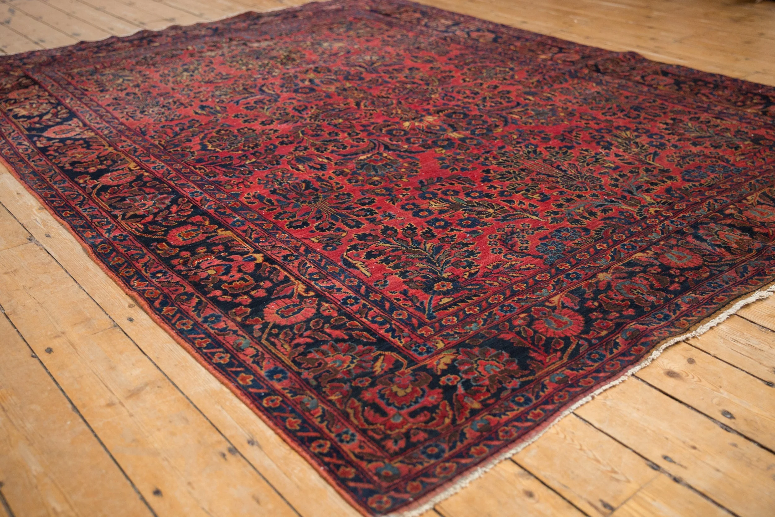 6.5x8.5 Antique Sarouk Carpet - Image 4