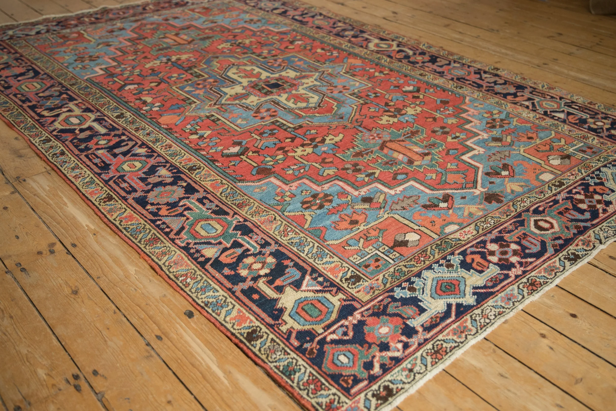 6x9 Antique Heriz Carpet - Image 4