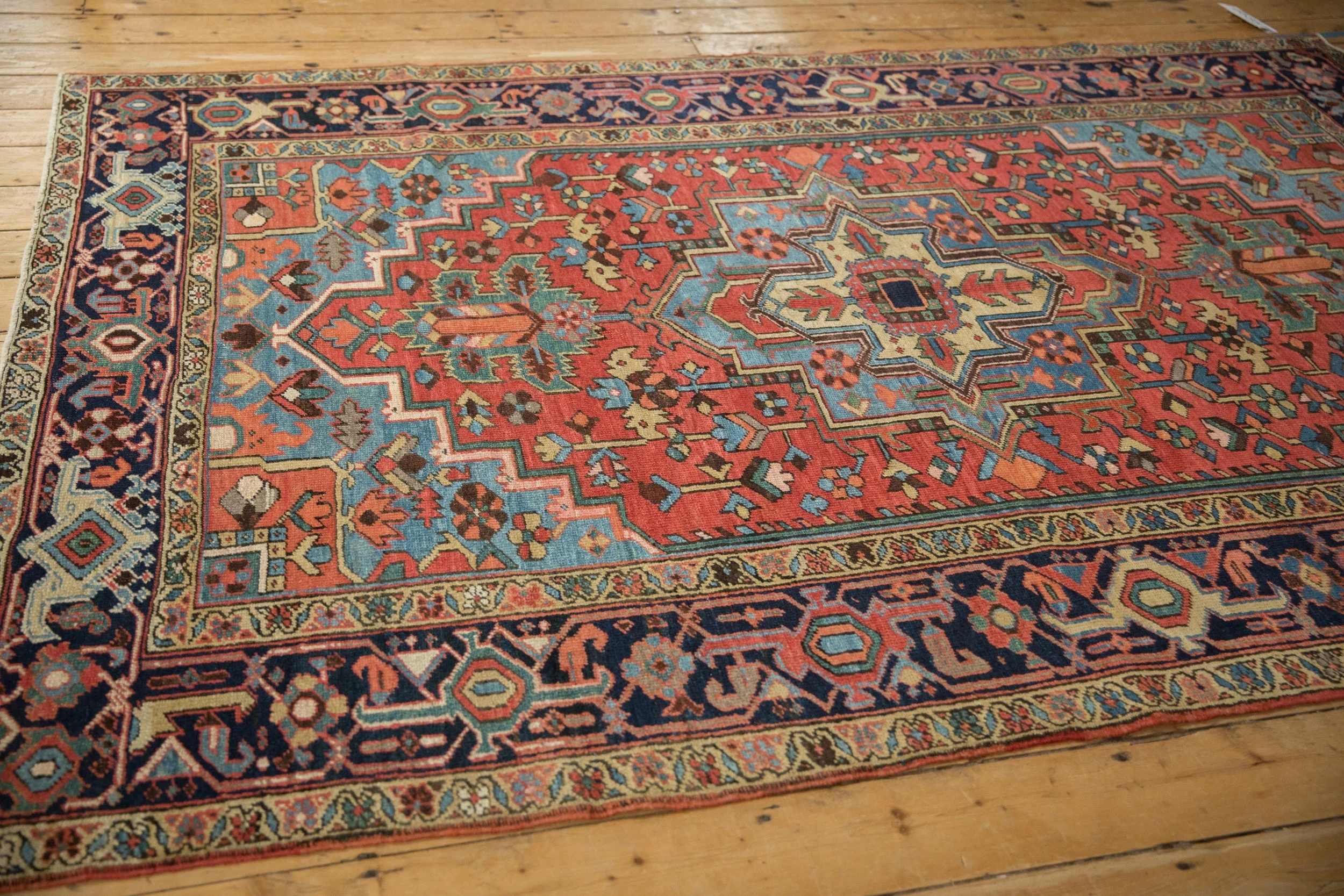 6x9 Antique Heriz Carpet - Image 6