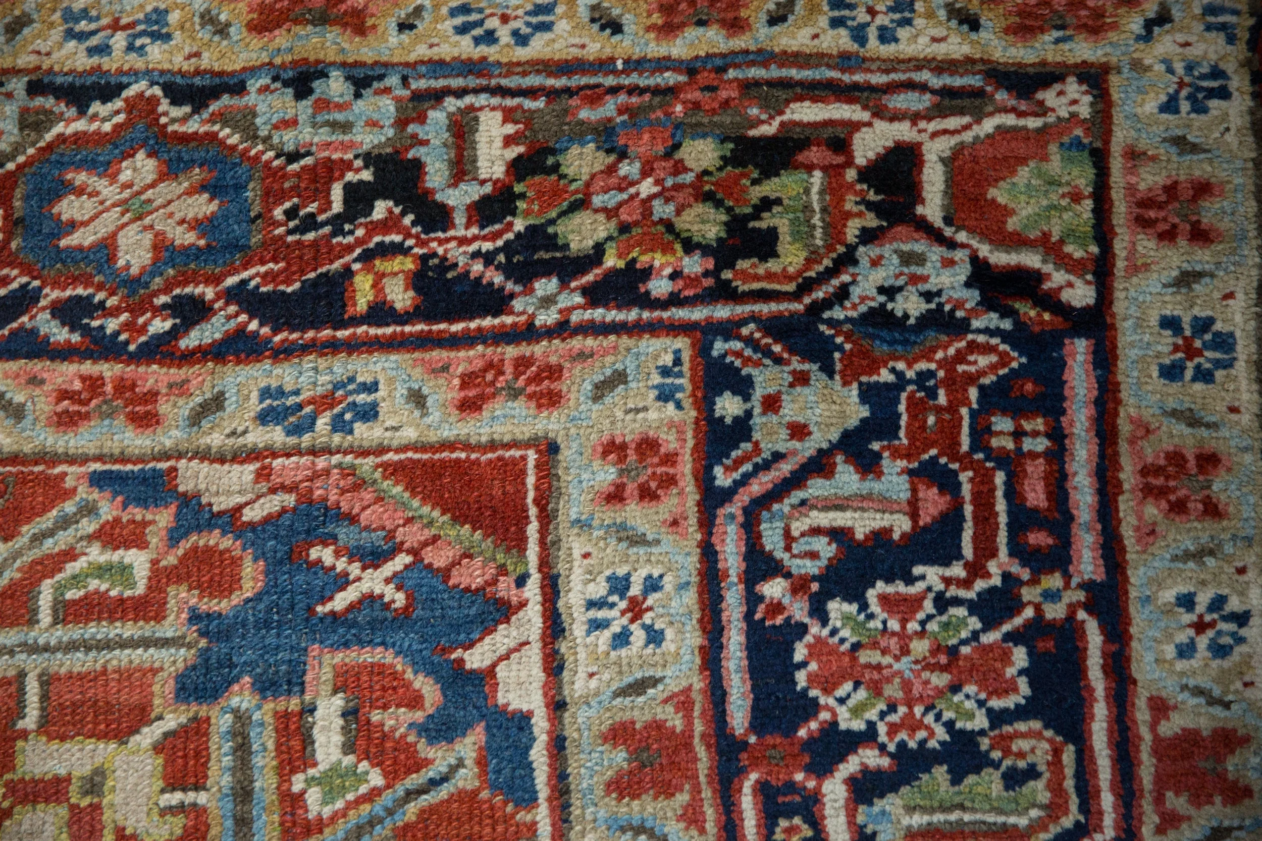 7.5x11 Vintage Heriz Carpet - Image 3