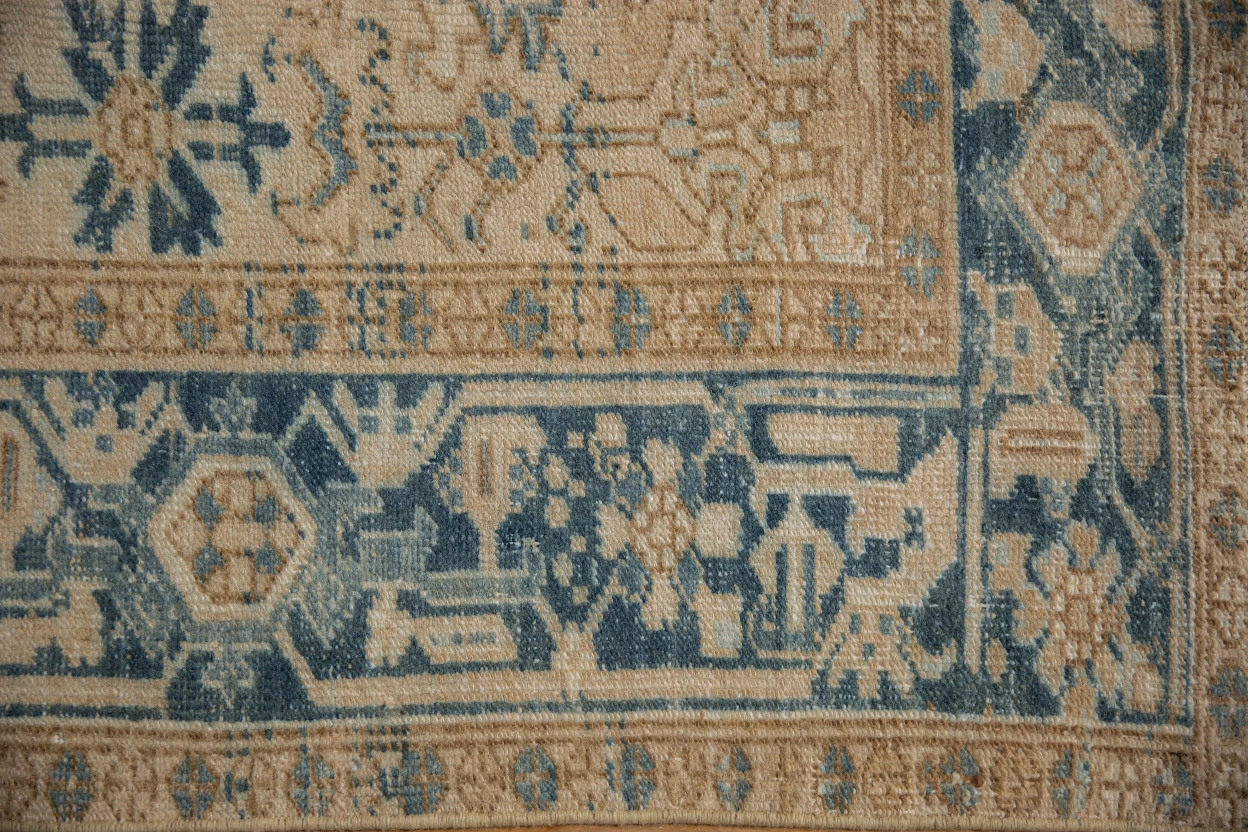 7x8.5 Vintage Distressed Mehrivan Carpet - Image 3
