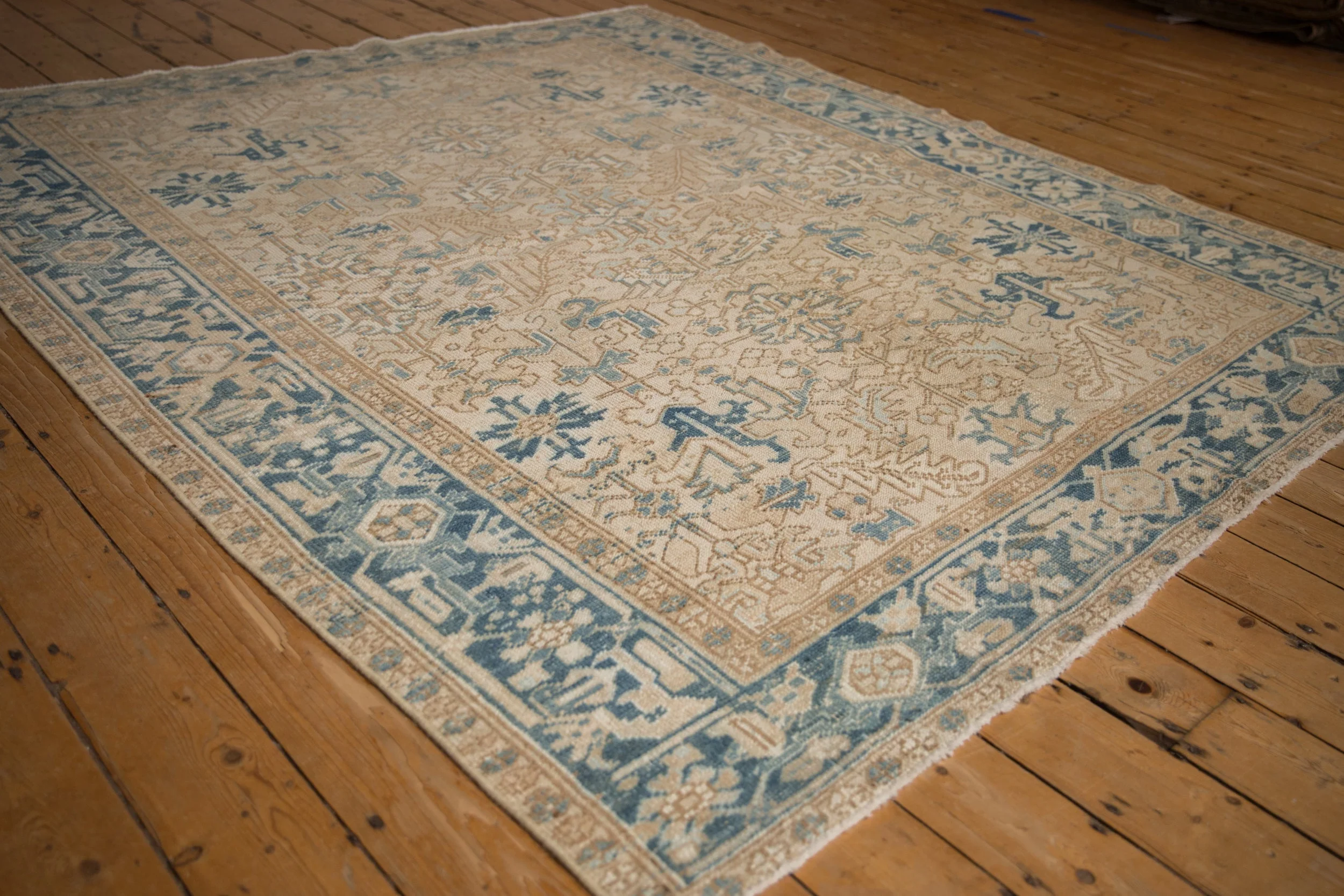 7x8.5 Vintage Distressed Mehrivan Carpet - Image 4