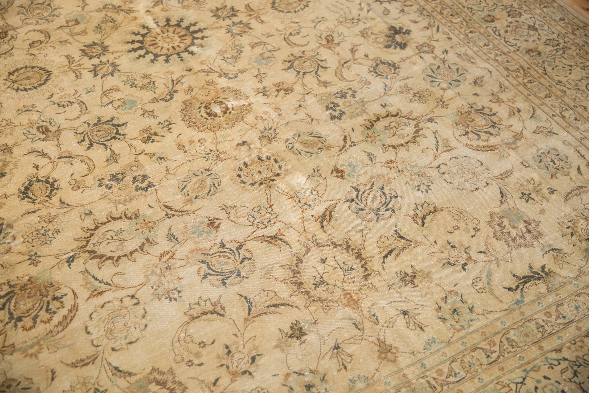 8.5x11.5 Vintage Distressed Kashan Carpet - Image 5