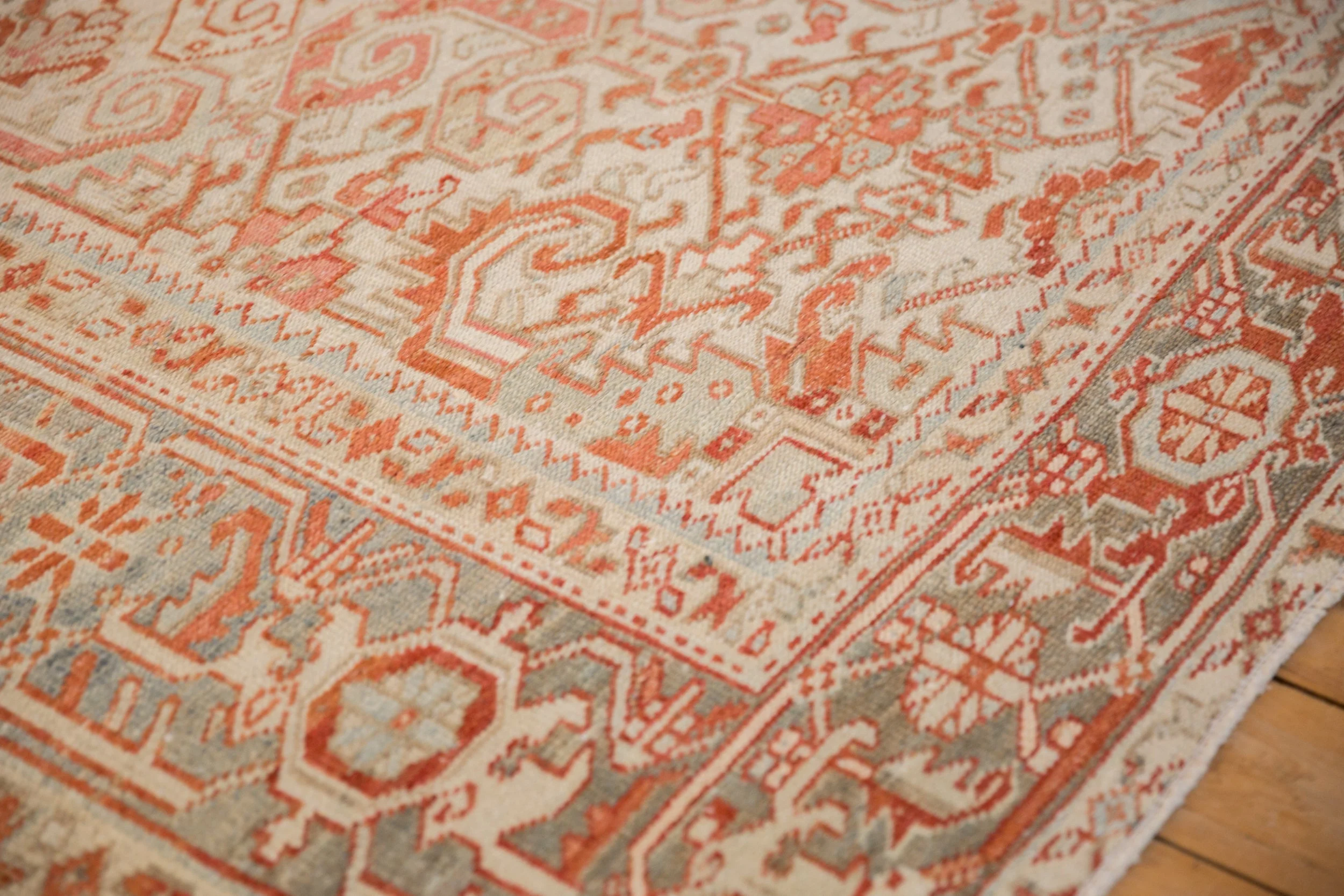 8x9.5 Vintage Distressed Heriz Carpet - Image 5