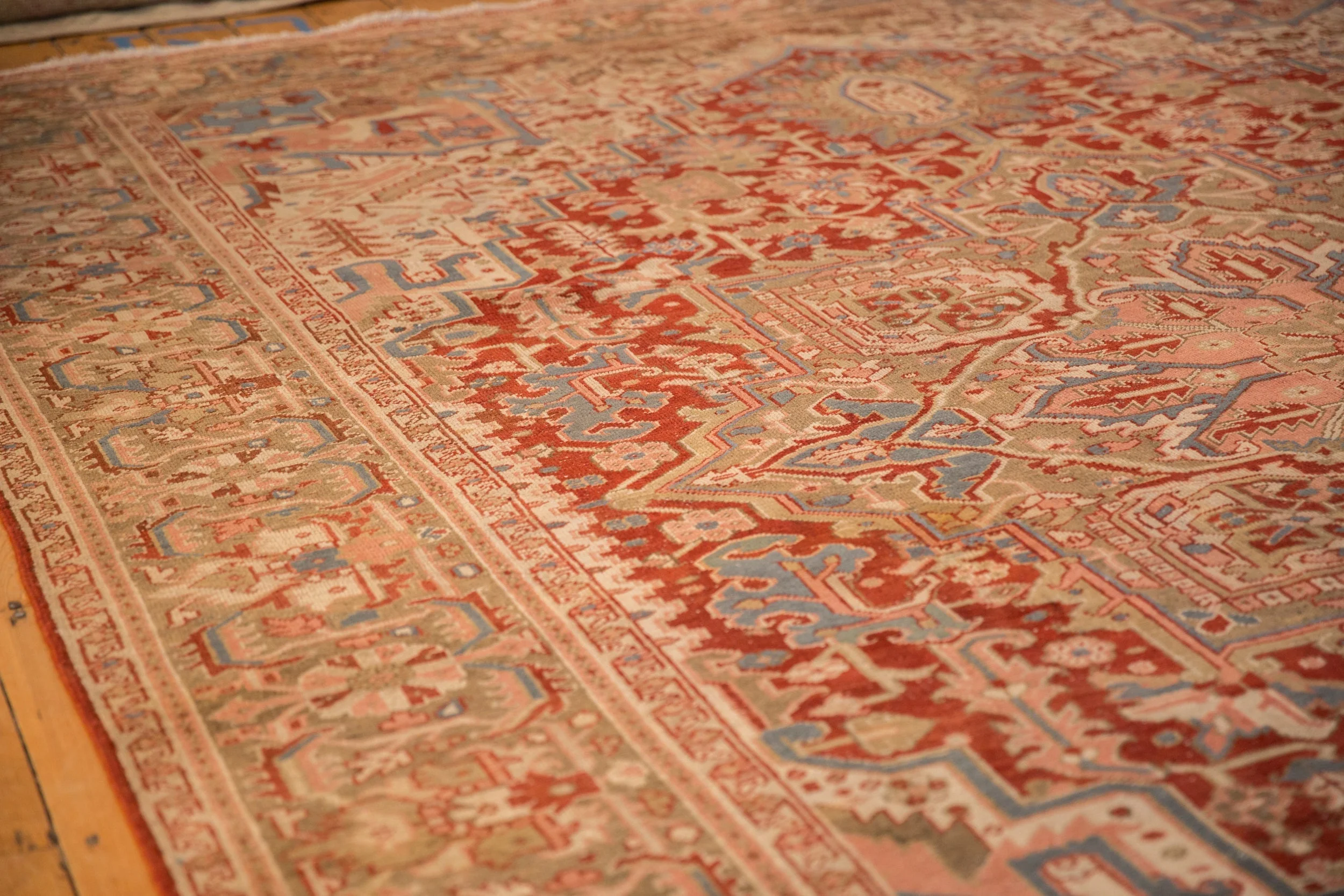 9.5x13 Vintage Distressed Heriz Carpet - Image 5