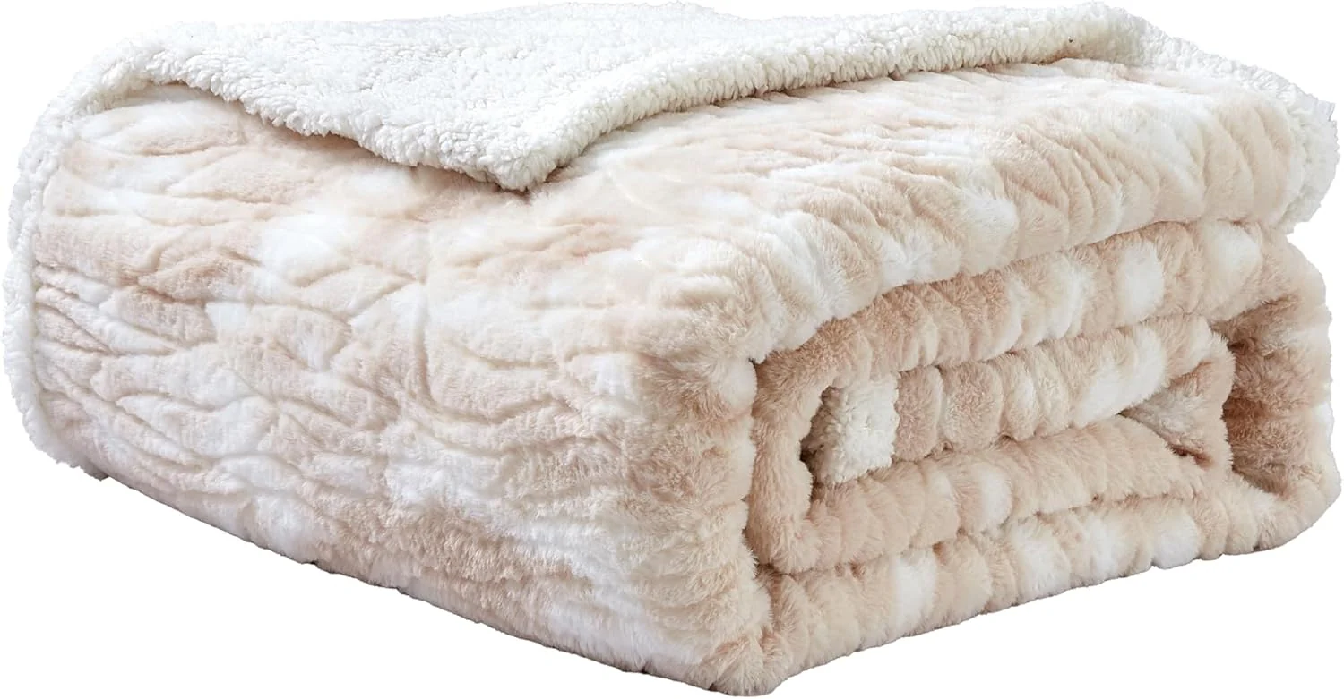 Alaska Faux Fur Sherpa Blanket King Size - Image 5
