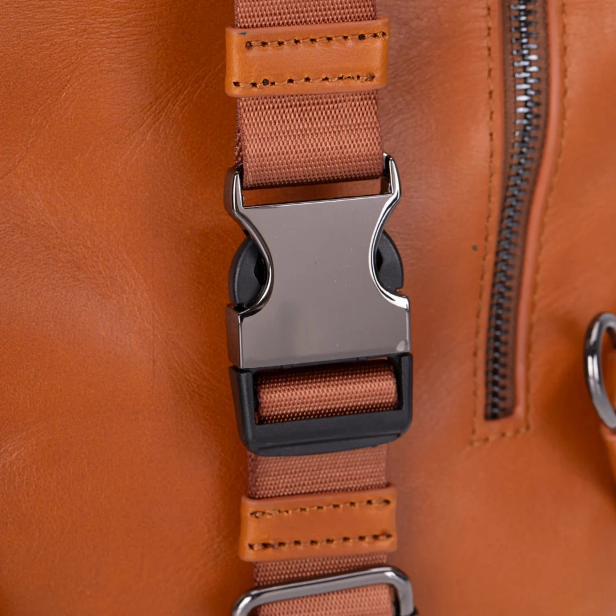 Athens Unisex Leather Cross Bag - Image 7