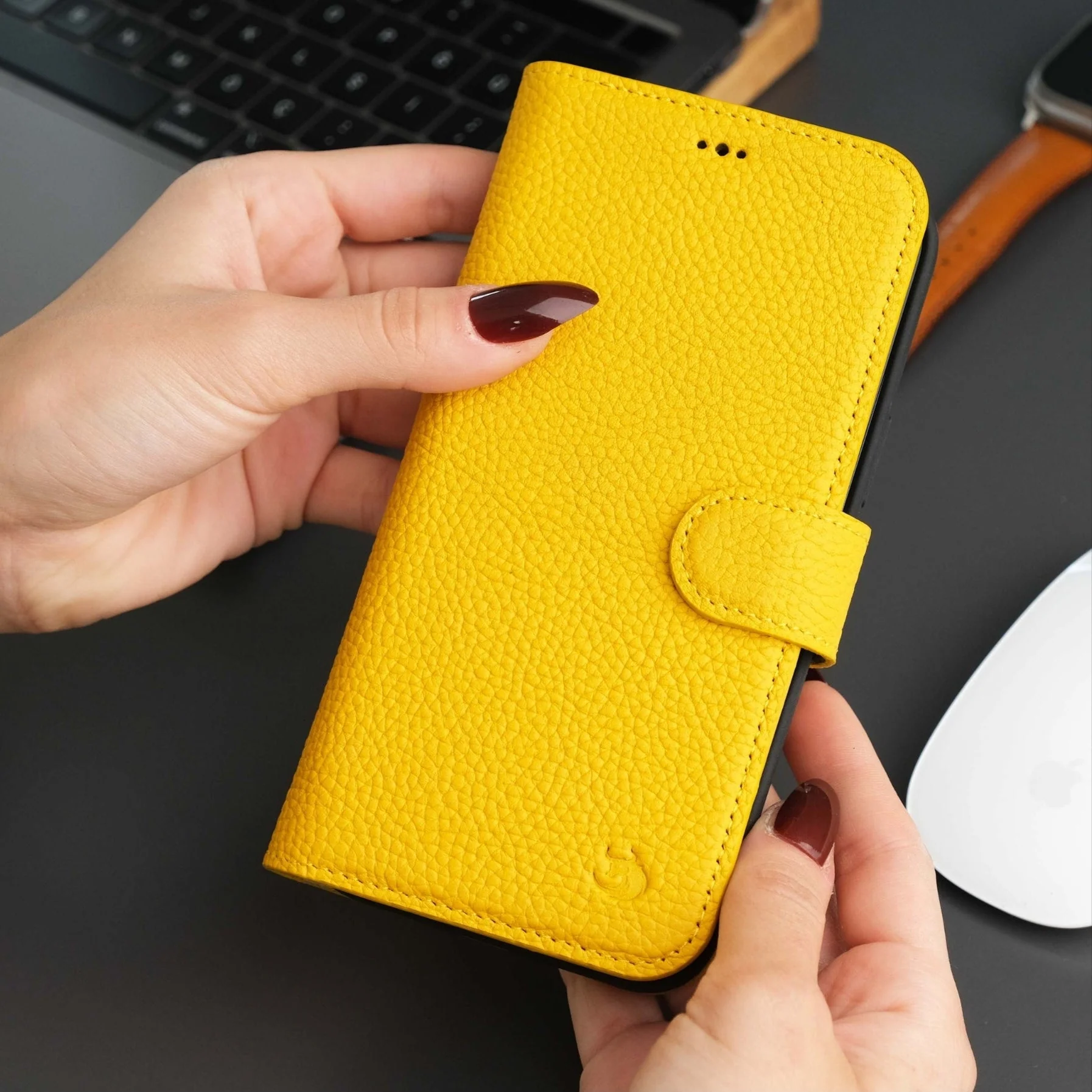 Casper Leather iPhone 14 Plus Wallet Case | MagSafe - Image 66