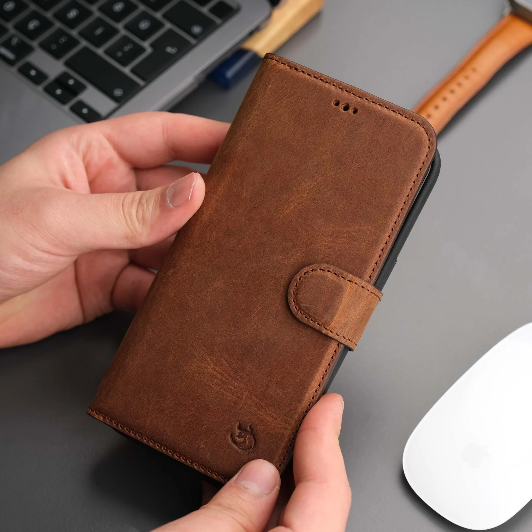 Casper Leather iPhone 14 Pro Max Wallet Case | MagSafe - Image 3