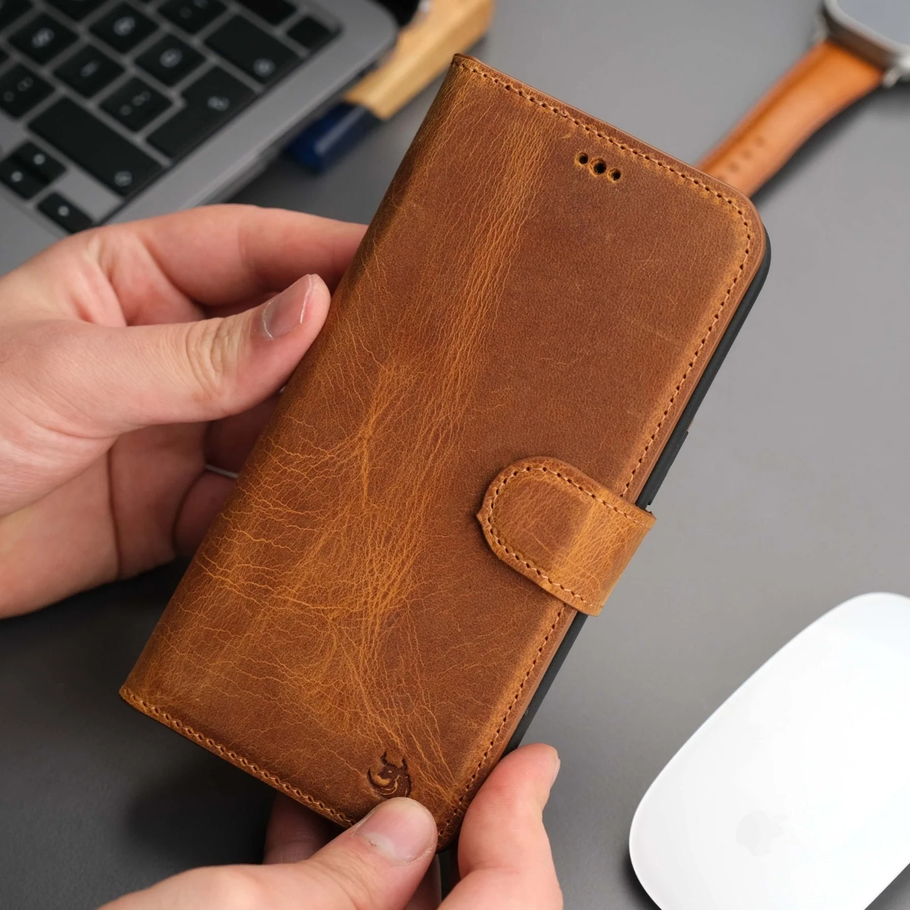 Casper Leather iPhone 14 Pro Max Wallet Case | MagSafe - Image 30