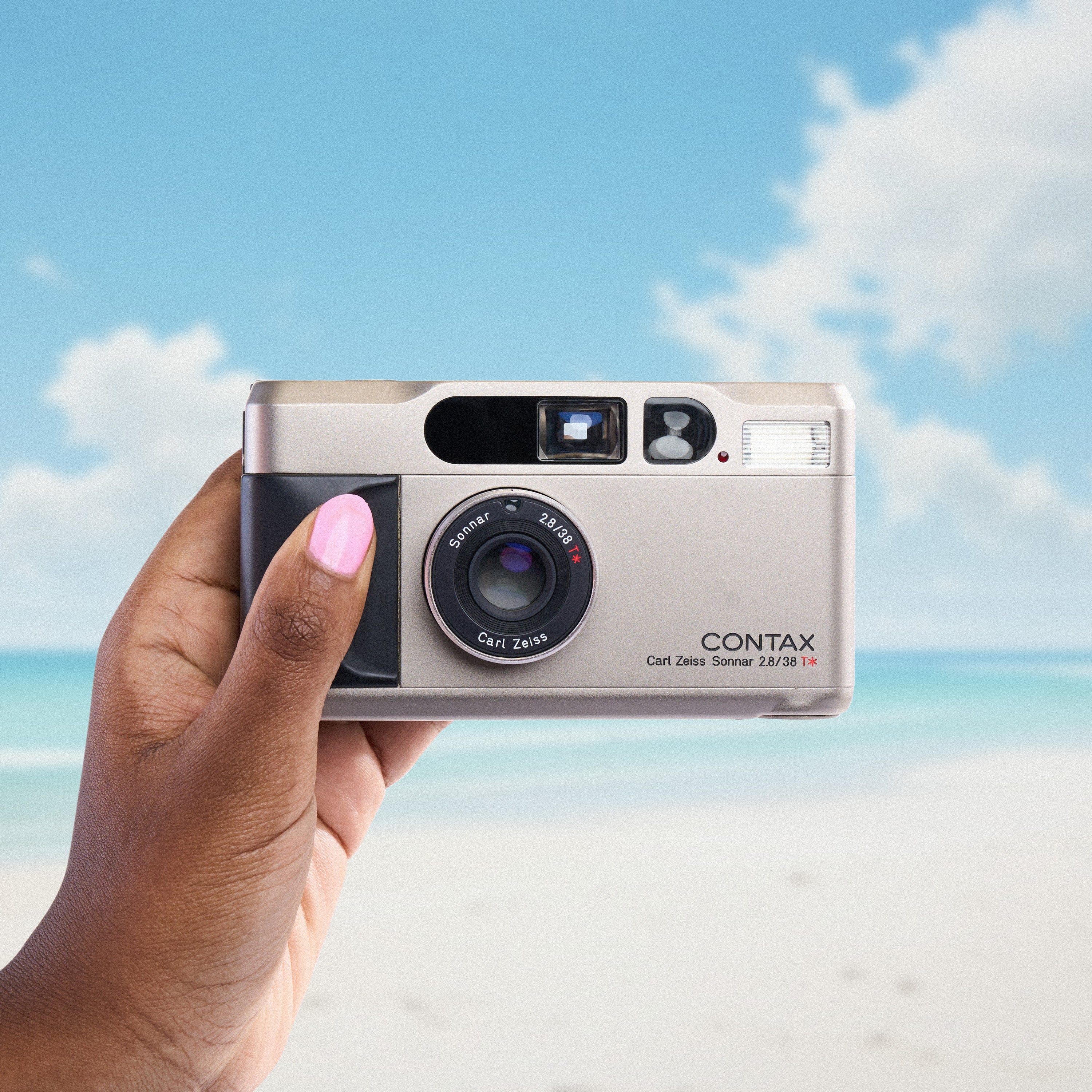 Contax T2 | 35mm Point and Shoot Film Camera - Image 2