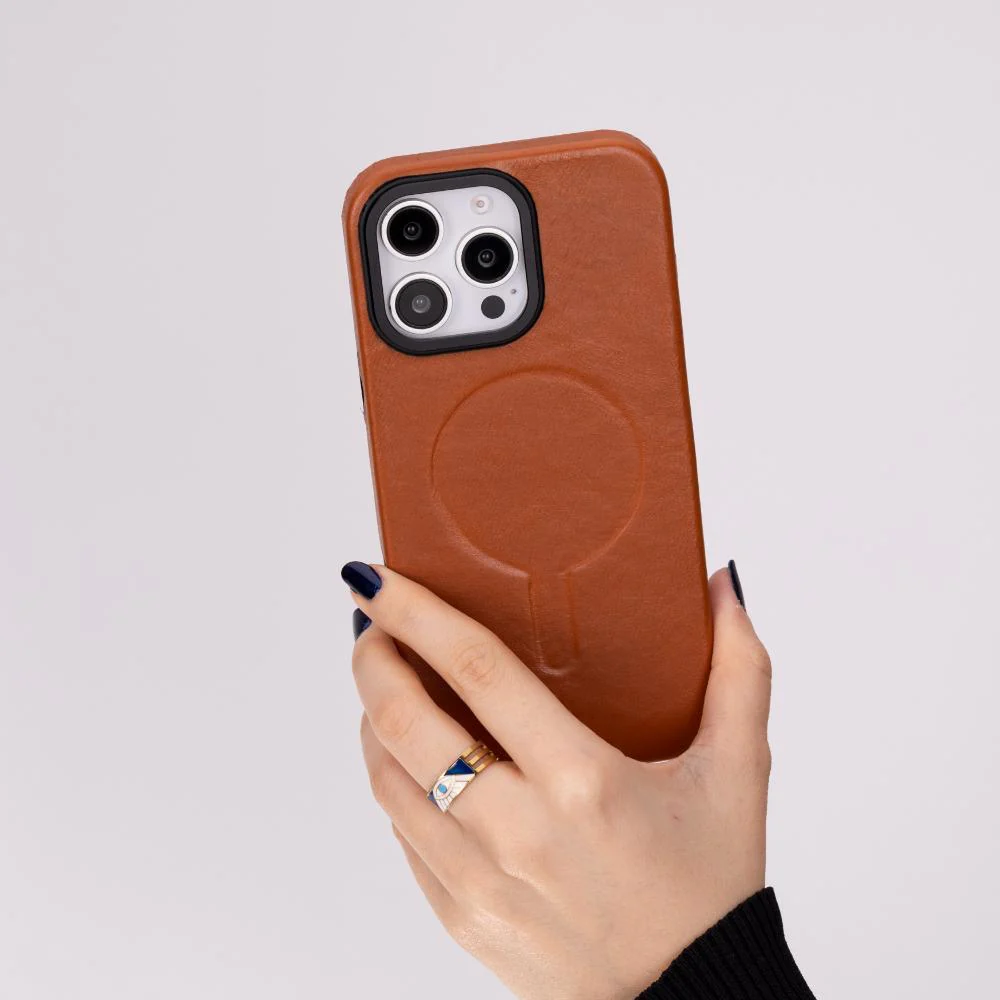 Cullman Leather iPhone 16 Pro Case - Image 18