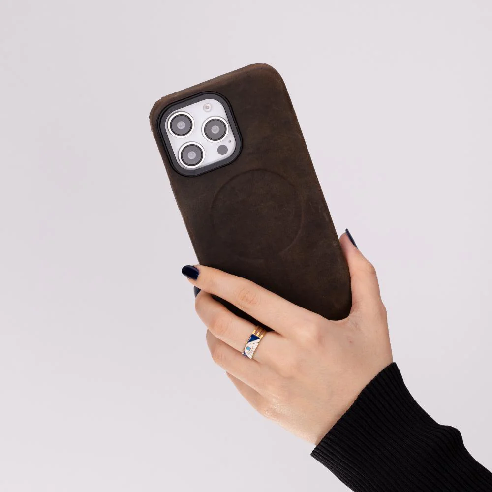 Cullman Leather iPhone 16 Pro Case - Image 2