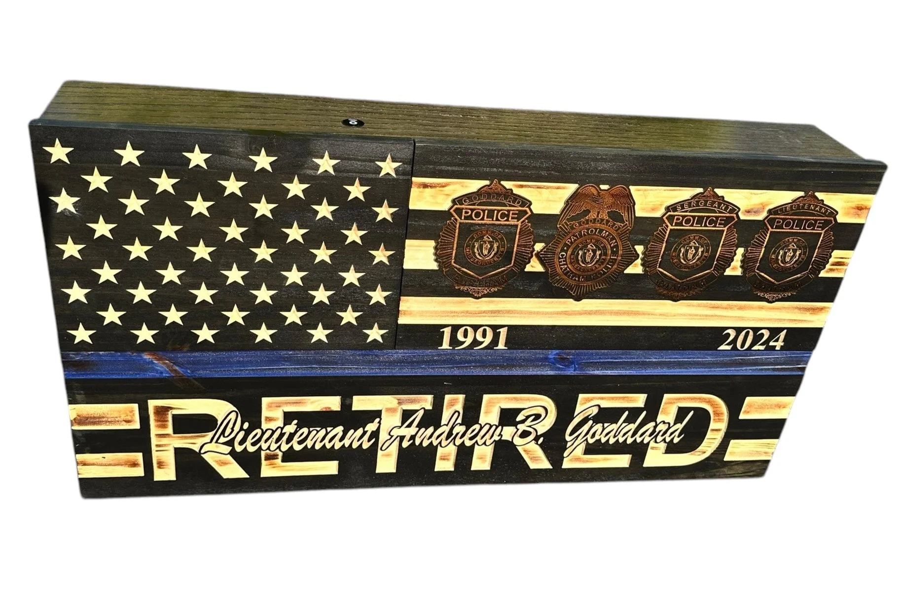 Custom Wooden Concealment American Flag with RFID Lock and Personalized Engraving - Image 10