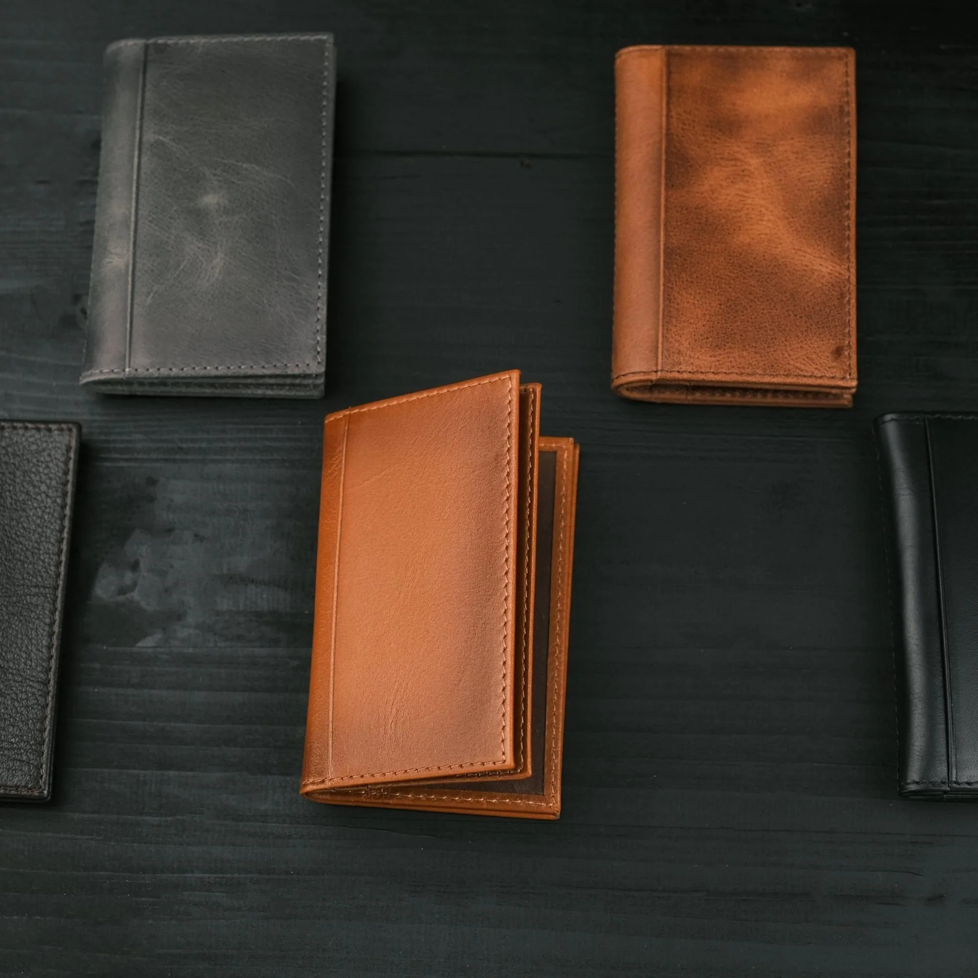 Denver Luxury Full-Grain Leather Cardholder for Men - Image 11