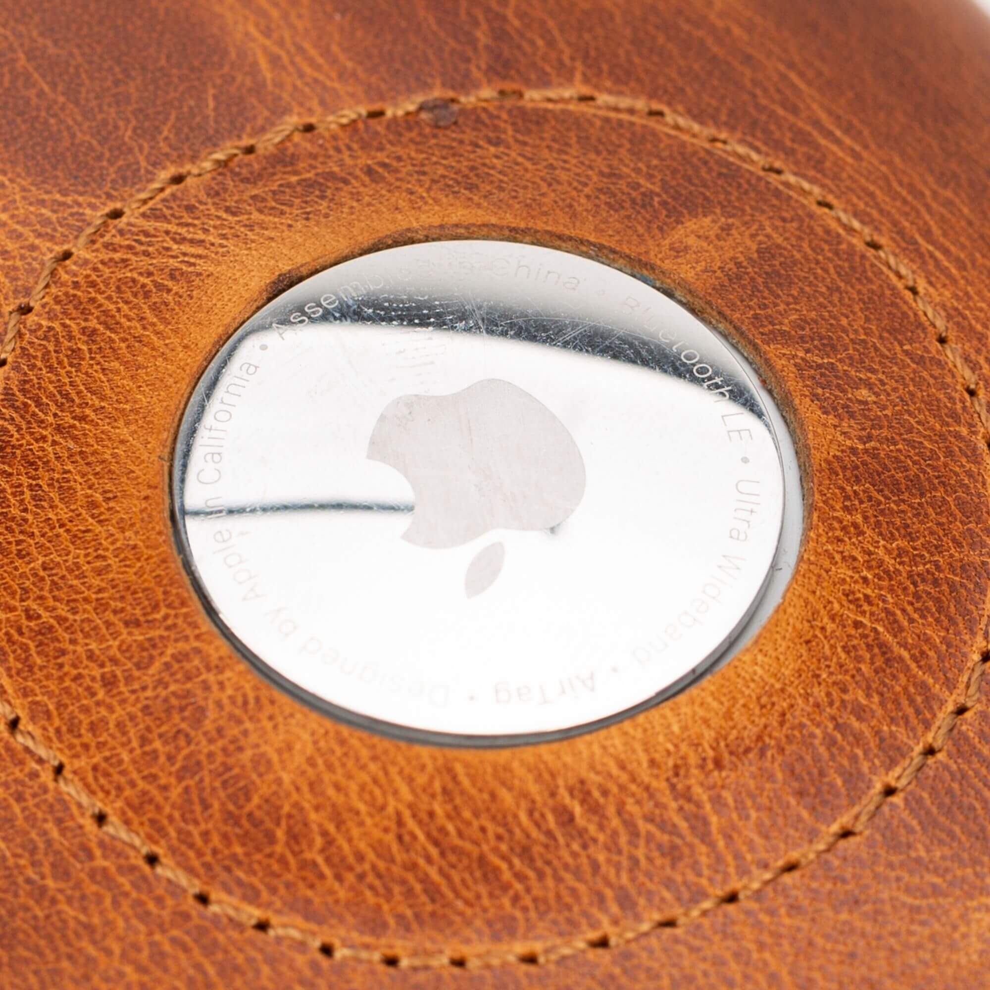 Douglas Genuine Leather Pop-Up Wallet with AirTag Slot - RFID Blocking Cardholder - Image 23