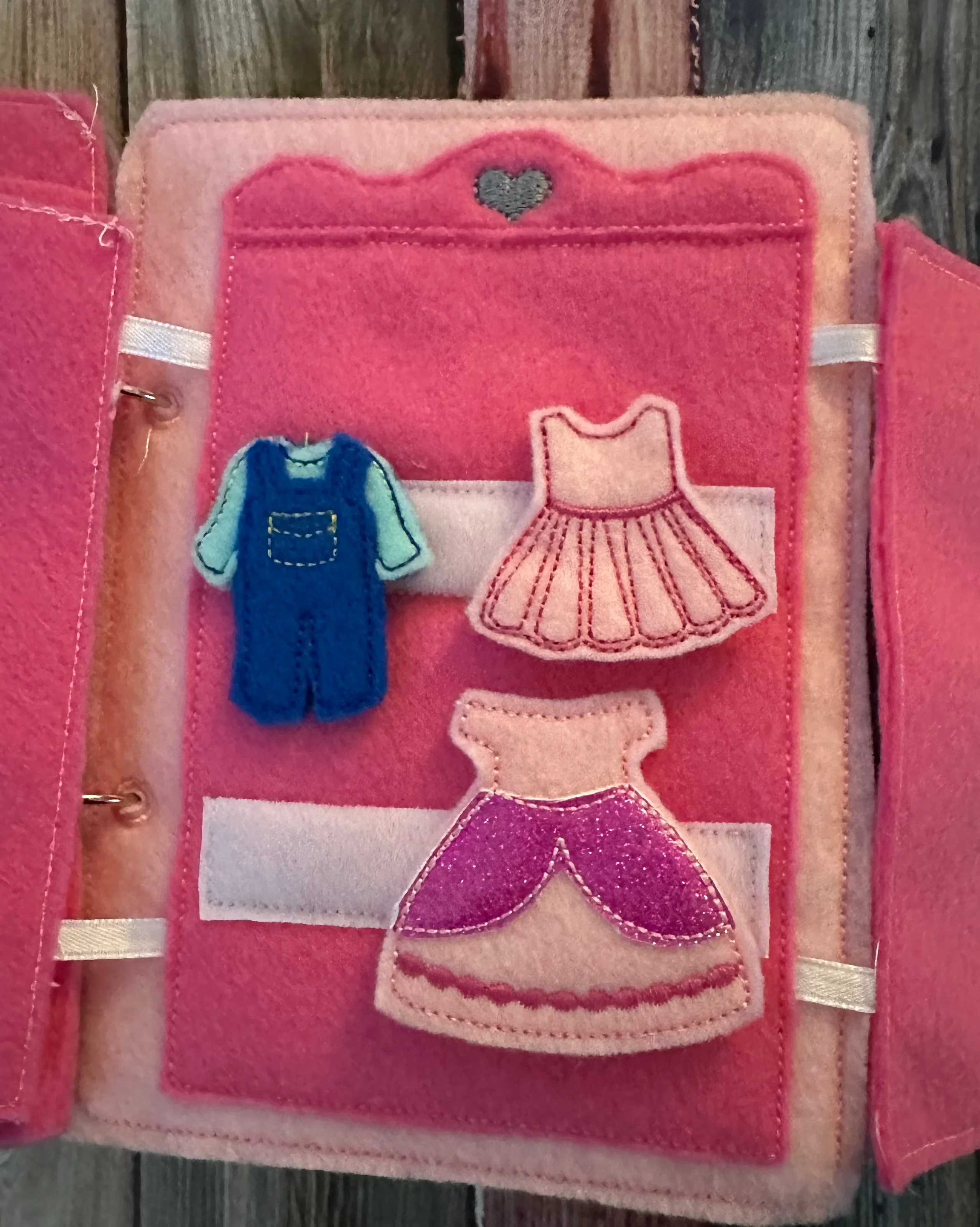Felt Dollhouse Quiet Book - Toddler Activity Book - Educational Gift for Girls - Learning Toy - Unpaper Doll - Image 6