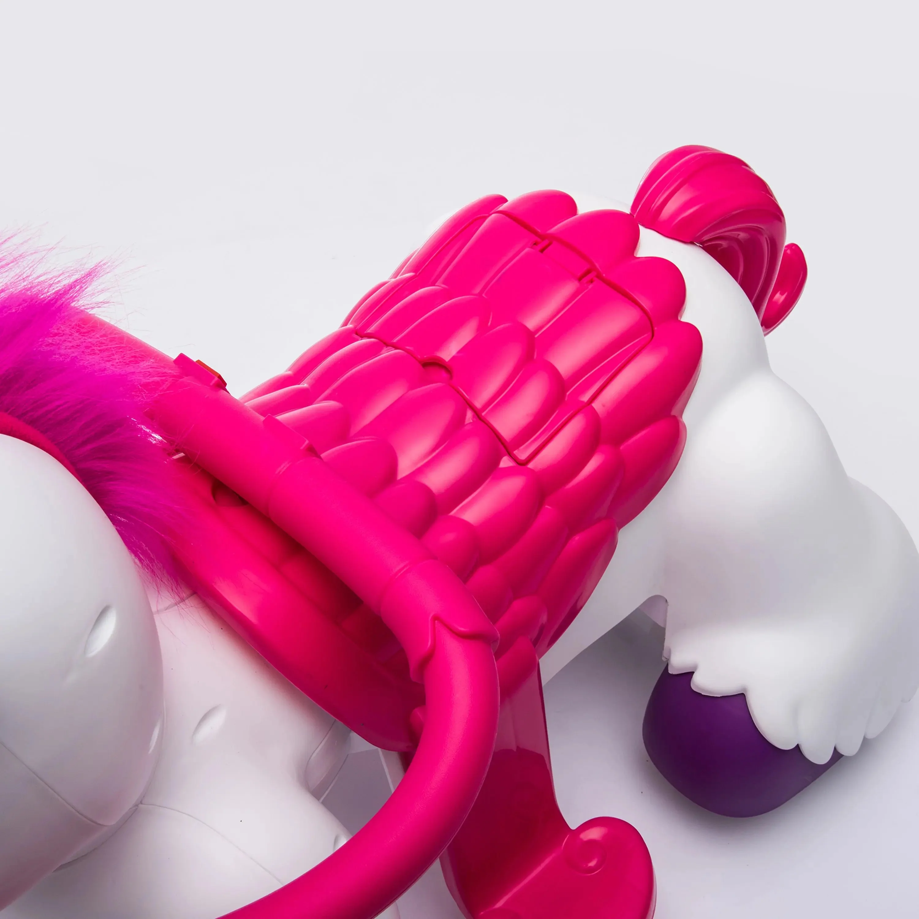 Freddo Unicorn 6V Ride-on - Image 6