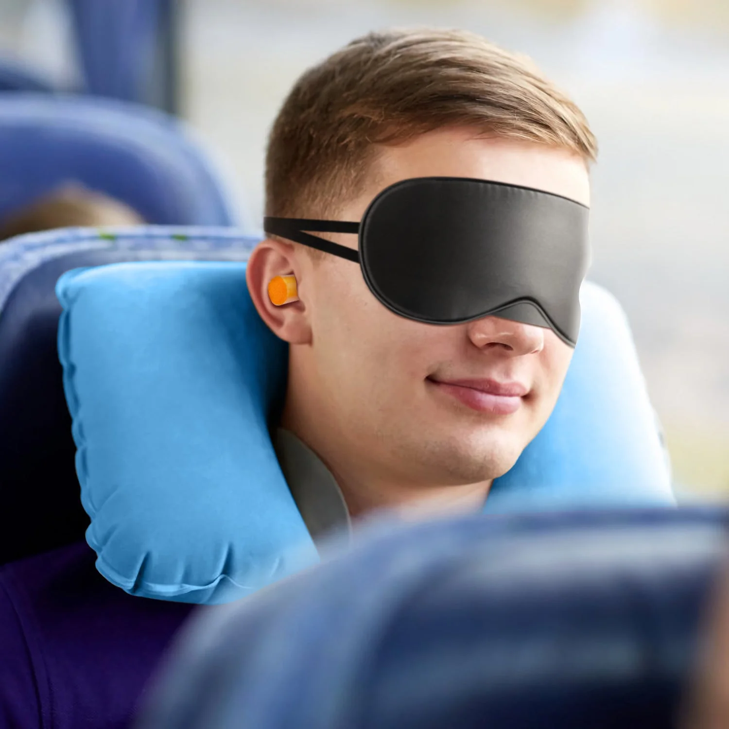GBruno Travel Pillow - Image 2