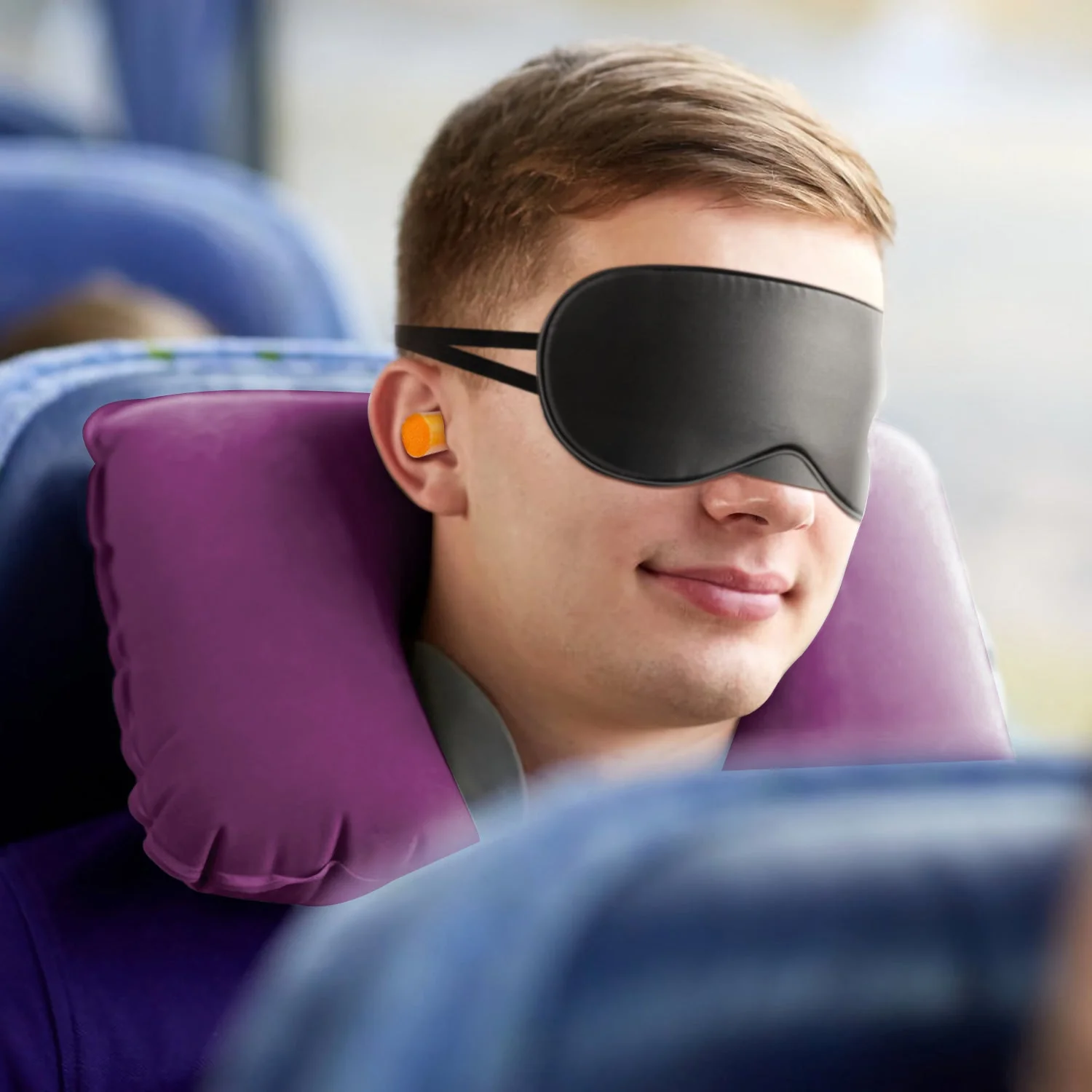 GBruno Travel Pillow - Image 3