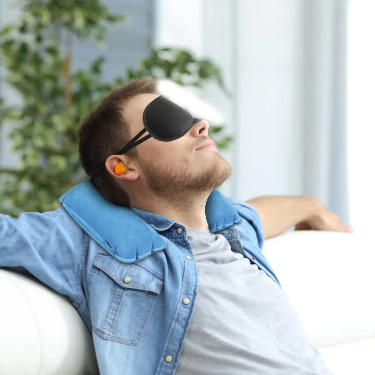 GBruno Travel Pillow - Image 4