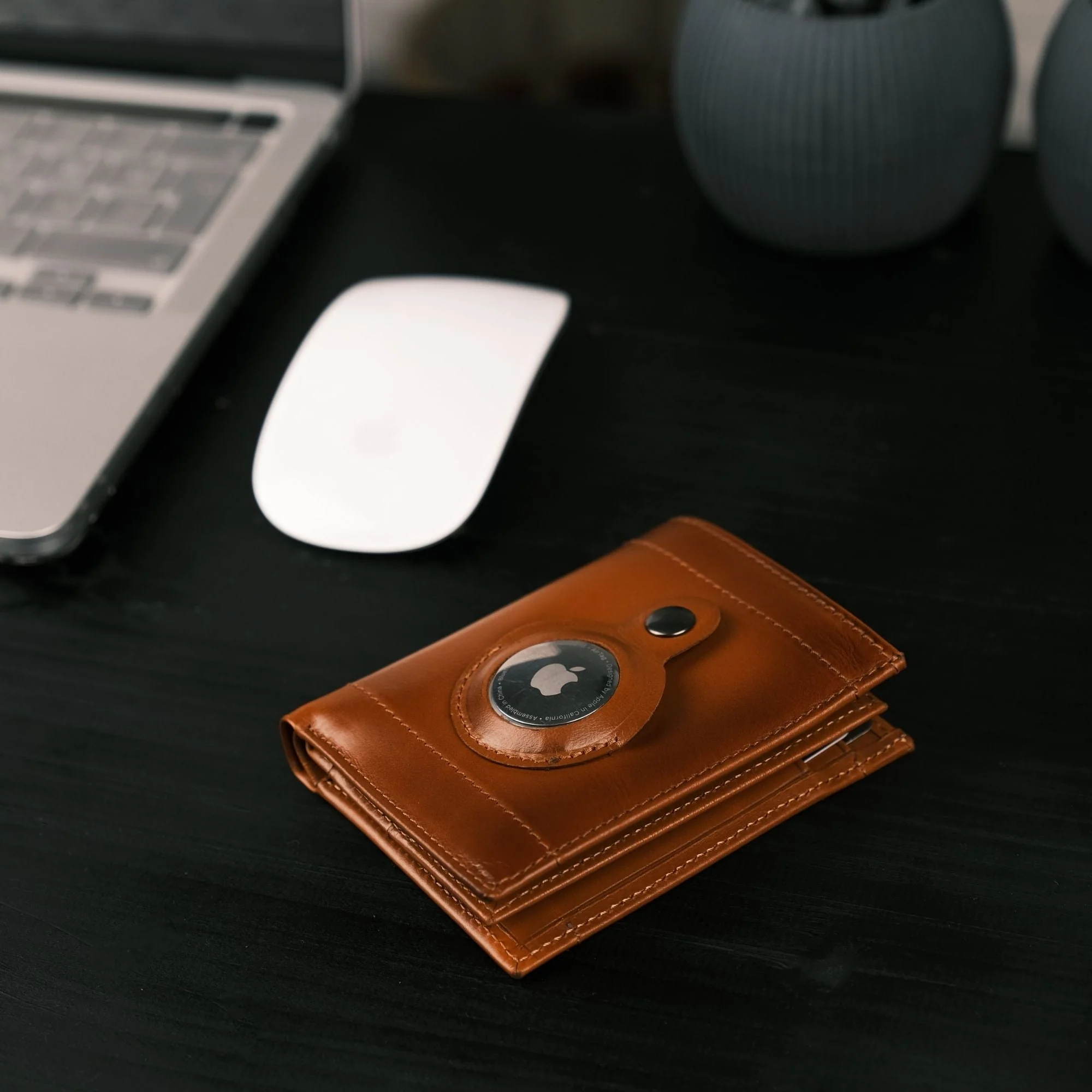 Glendo Apple AirTag Slot Leather Wallet, Handcrafted, Unisex - Image 12