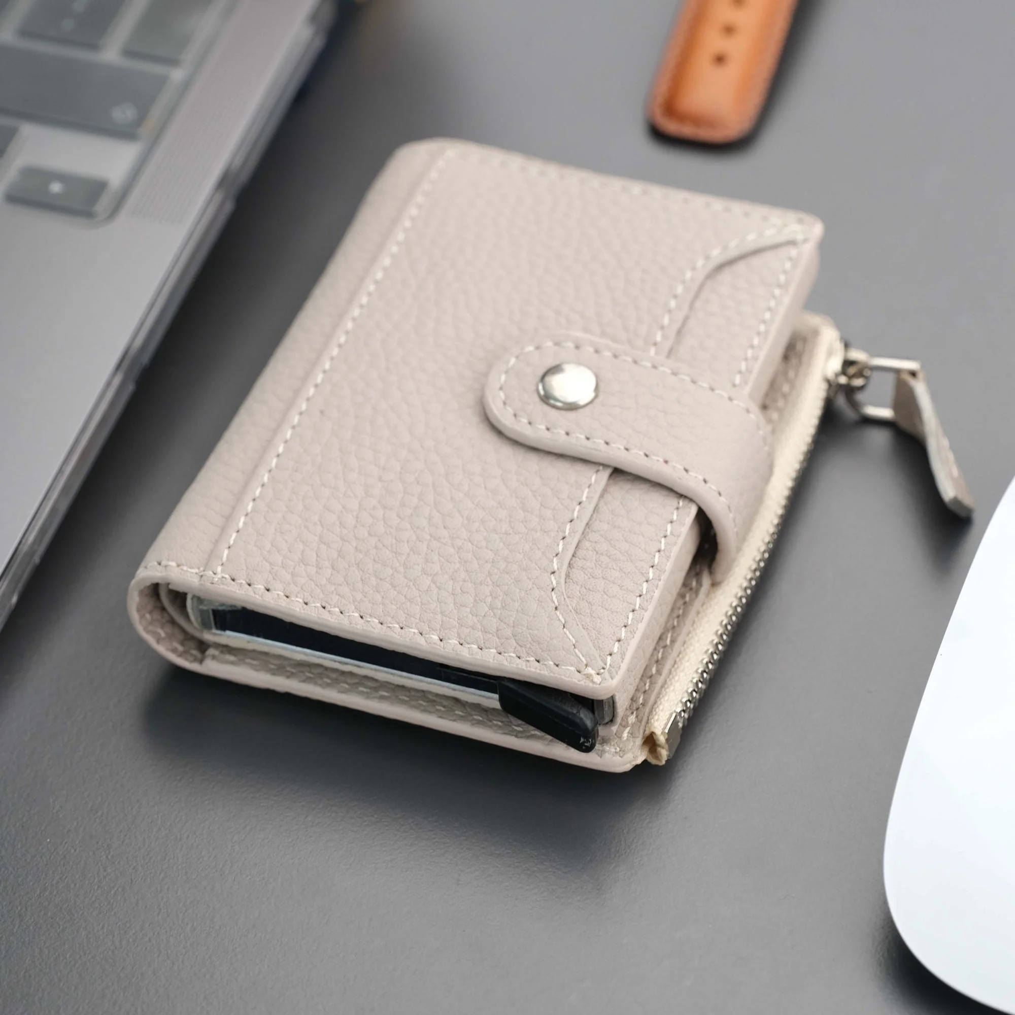 Glenrock Mink Leather Pop-up Cardholder Wallet - Image 10