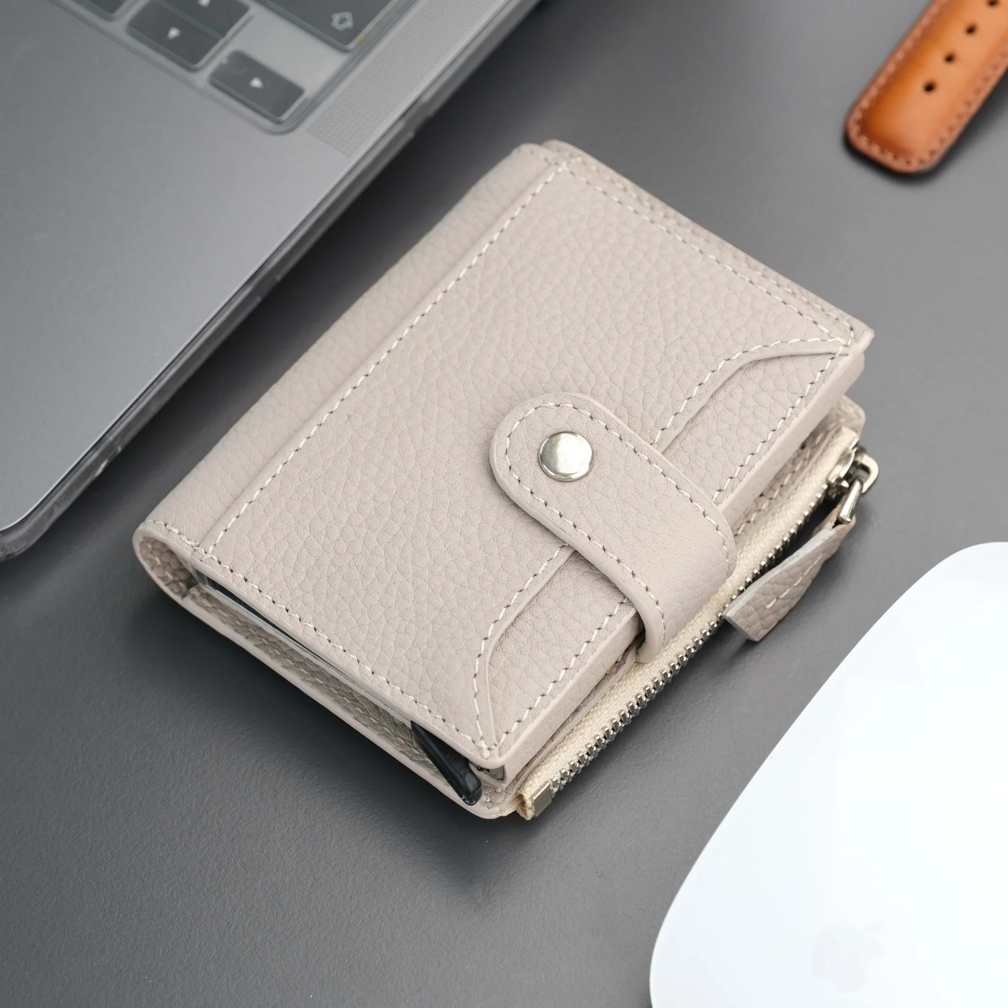 Glenrock Mink Leather Pop-up Cardholder Wallet - Image 4
