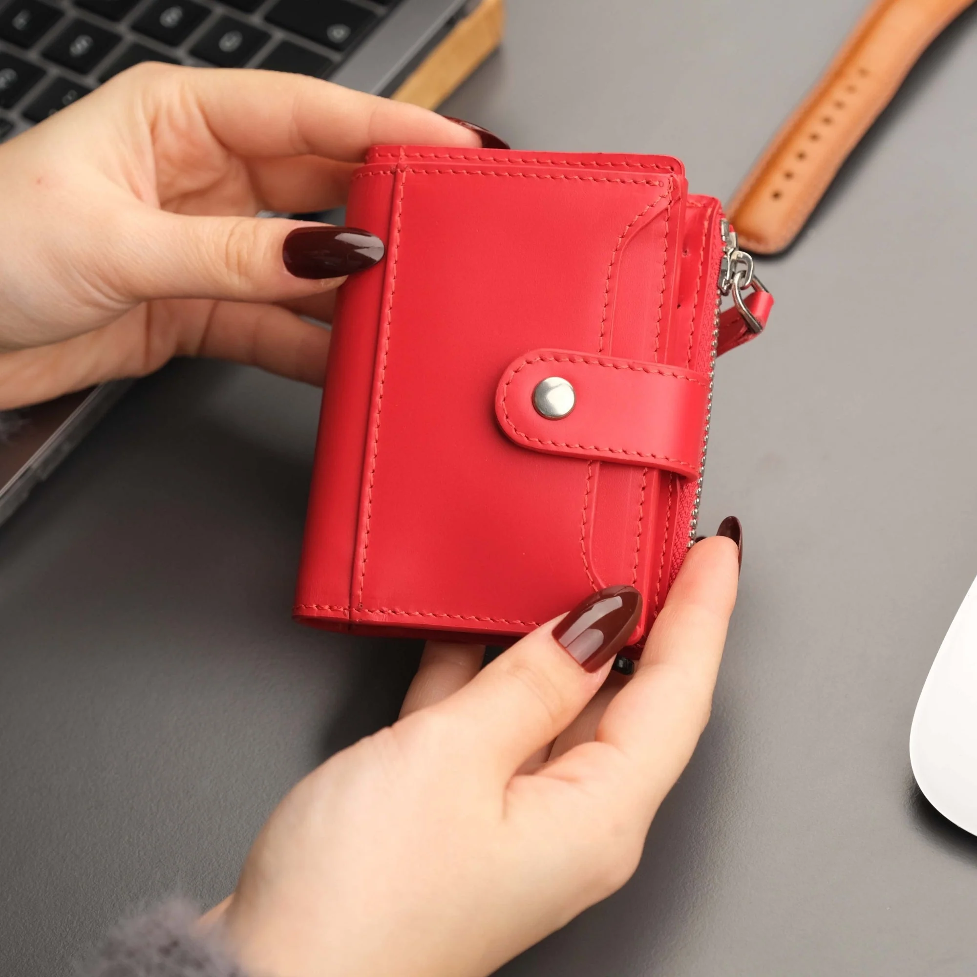 Glenrock Red Leather Pop-up Cardholder Wallet - Image 2