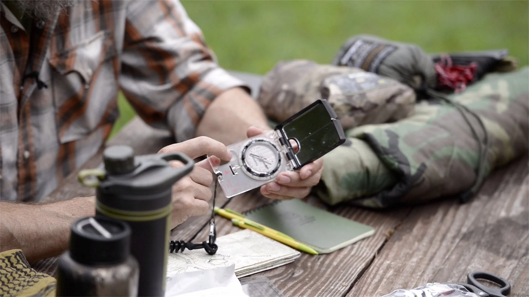 Gray Bearded Green Beret Survival Training Films Bundle – 5-Film USB Collection for Wilderness, Bushcraft, and Preparedness - Image 8