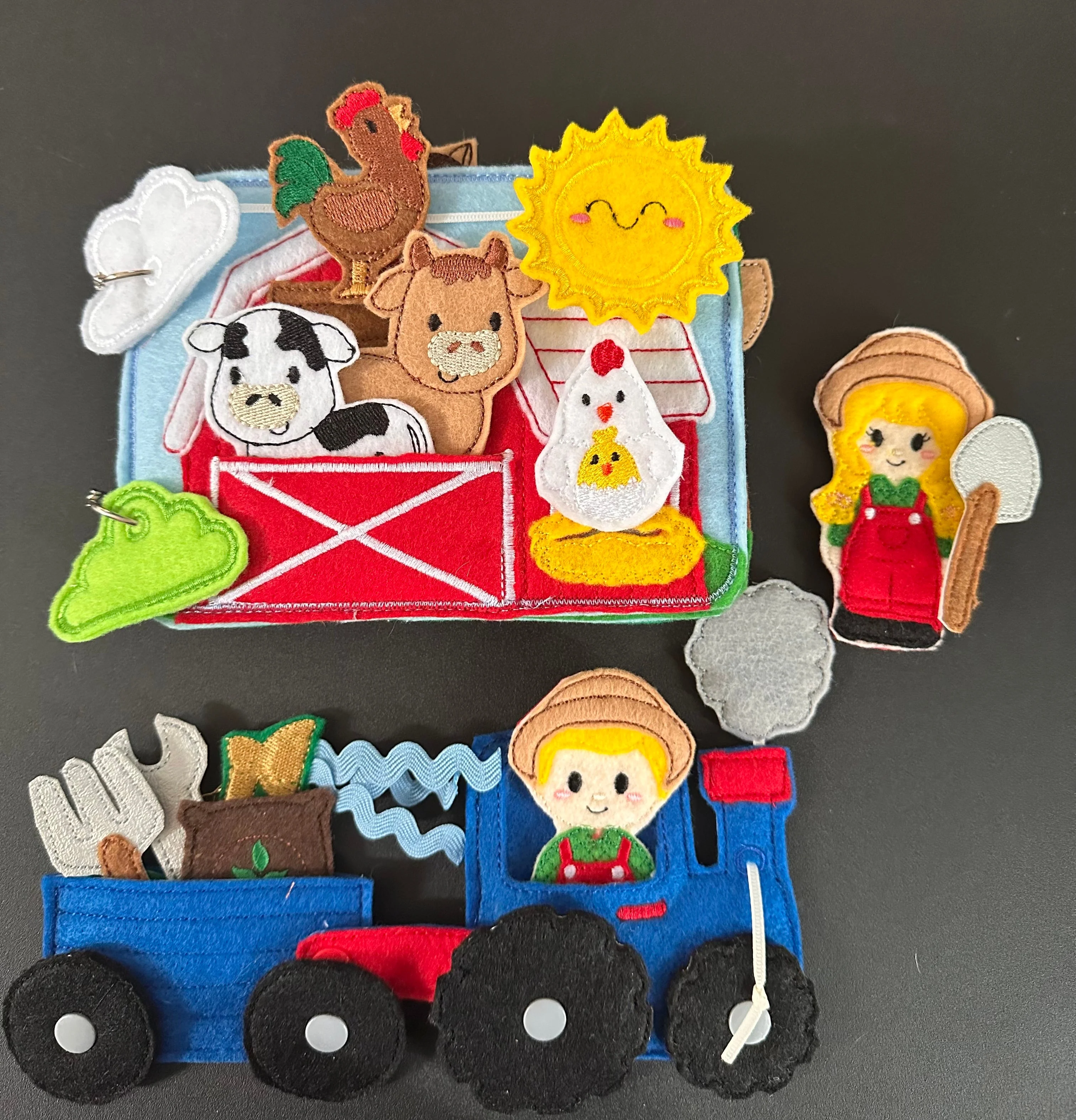 Interactive Farm Animal Quiet Book, Finger Puppet Activity Book for
Kids, Teacher Educational Tool - Image 4