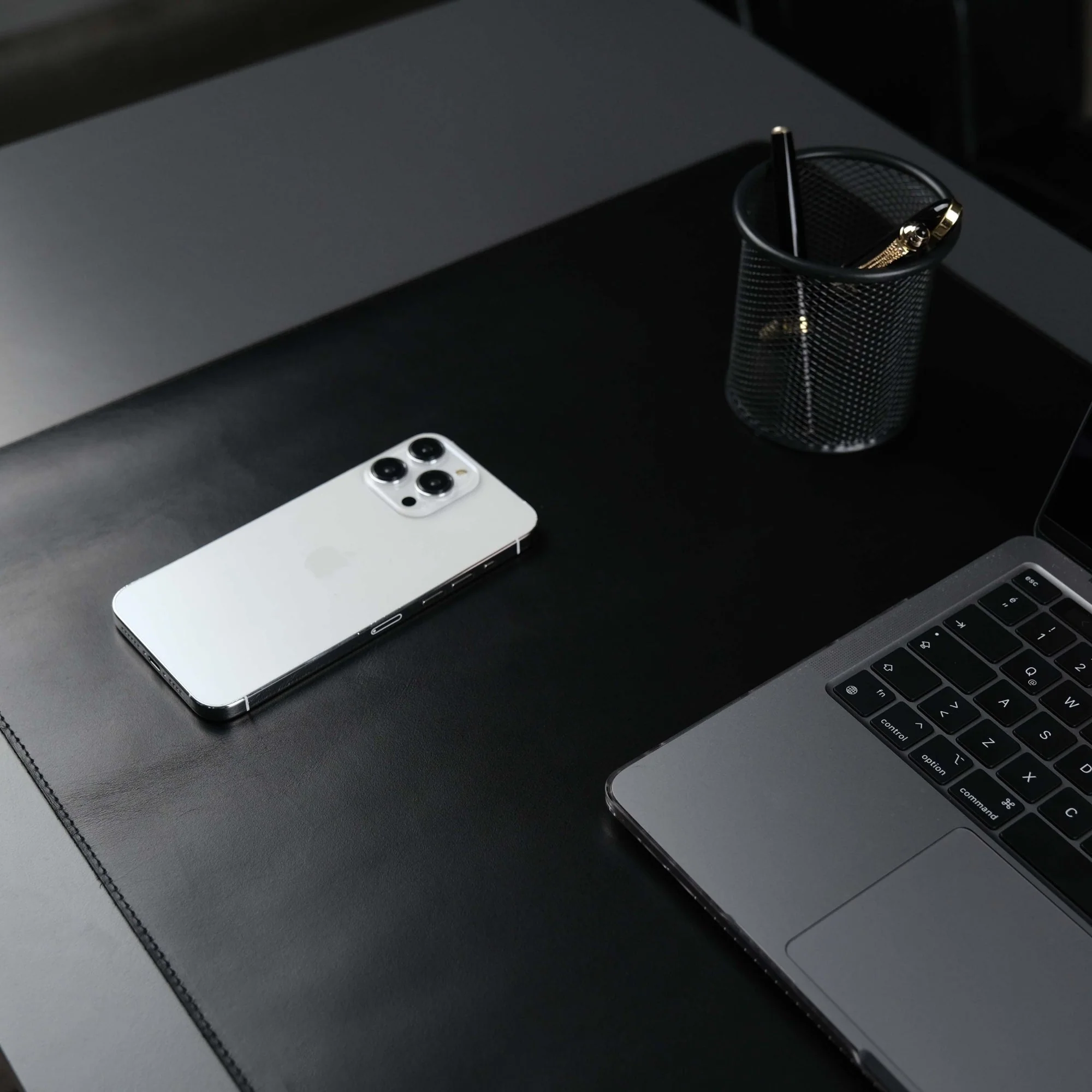 Jersey Black Leather Desk Pad for Office and Home - Image 4