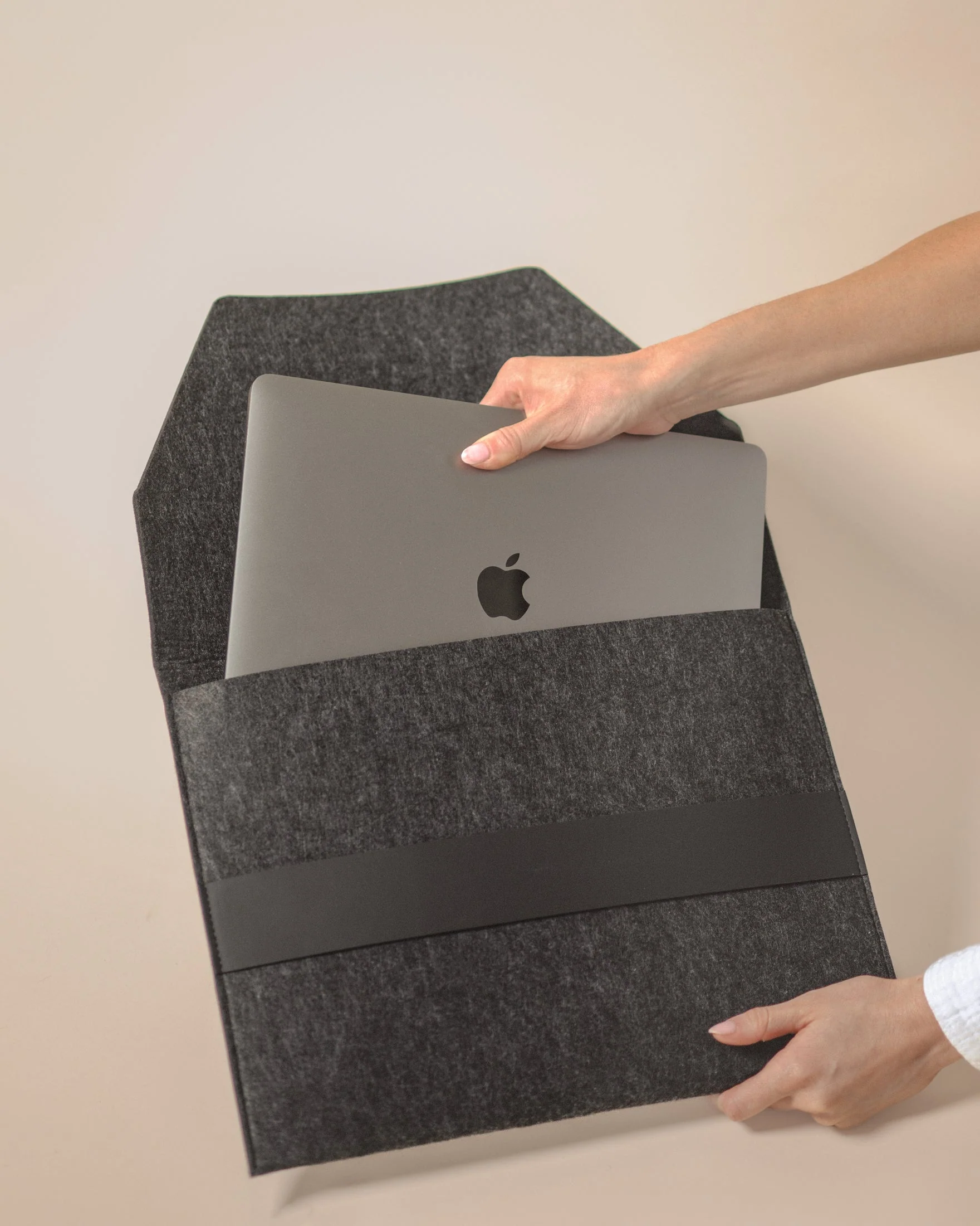 Laptop Sleeve - Image 2