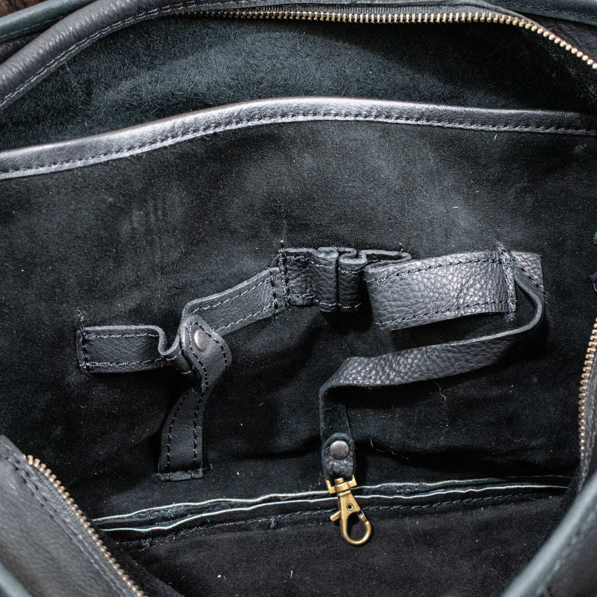Leather Hide Laptop Bag - Black (Buckles) - Image 6
