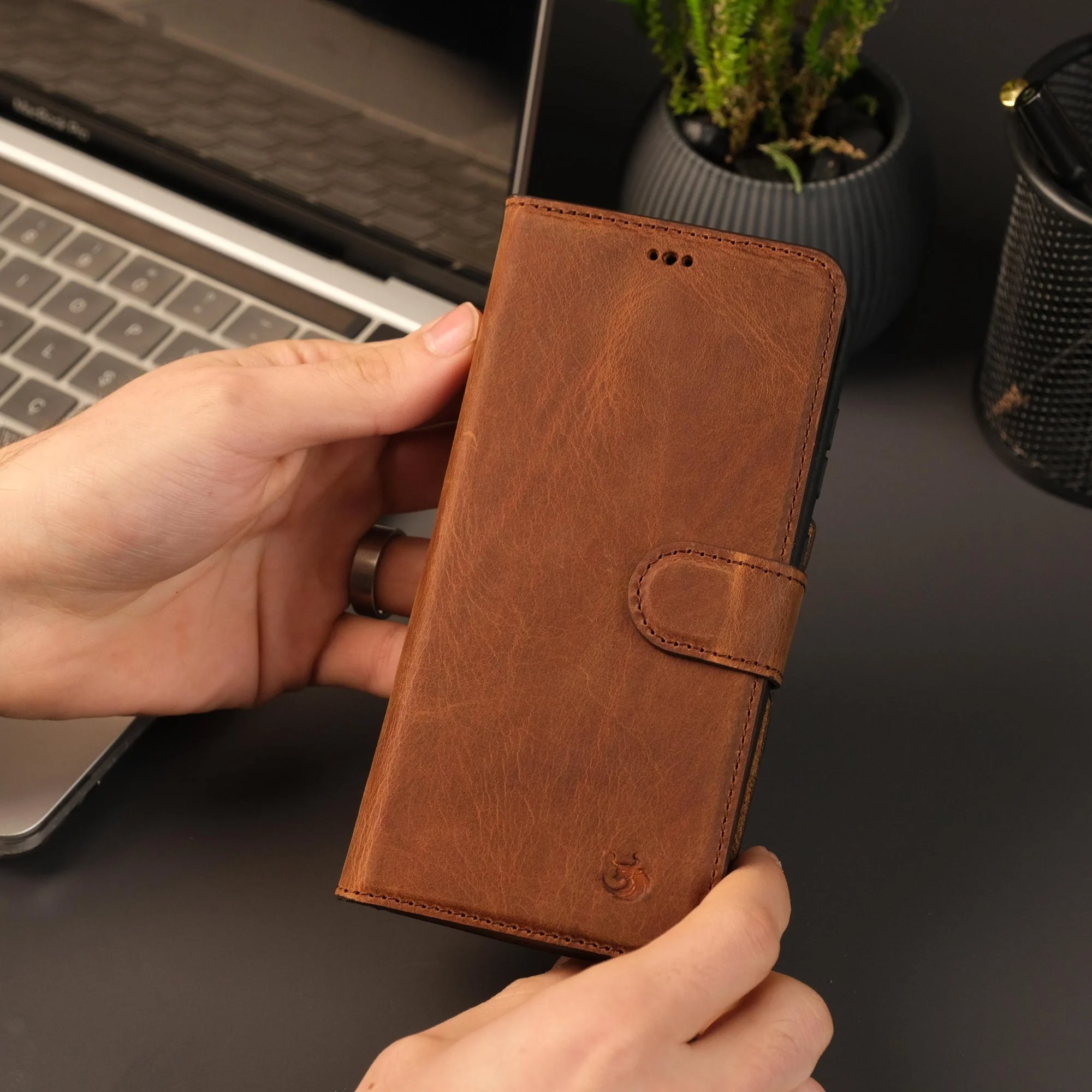 Leather Samsung Galaxy S25 Wallet Case | Buffalo - Image 2