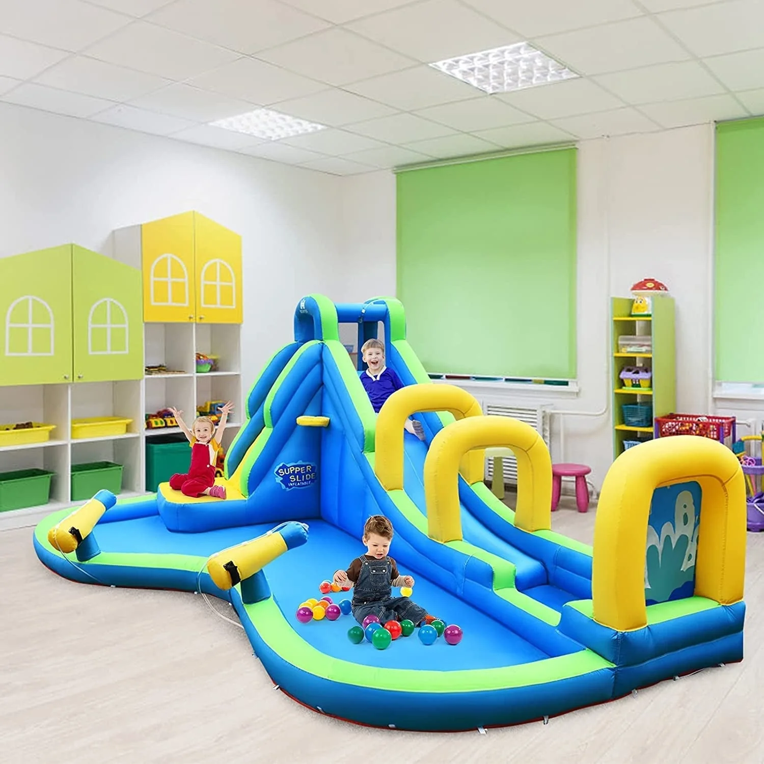 Multifunctional Inflatable Water Bounce with 735W Blower - Image 2
