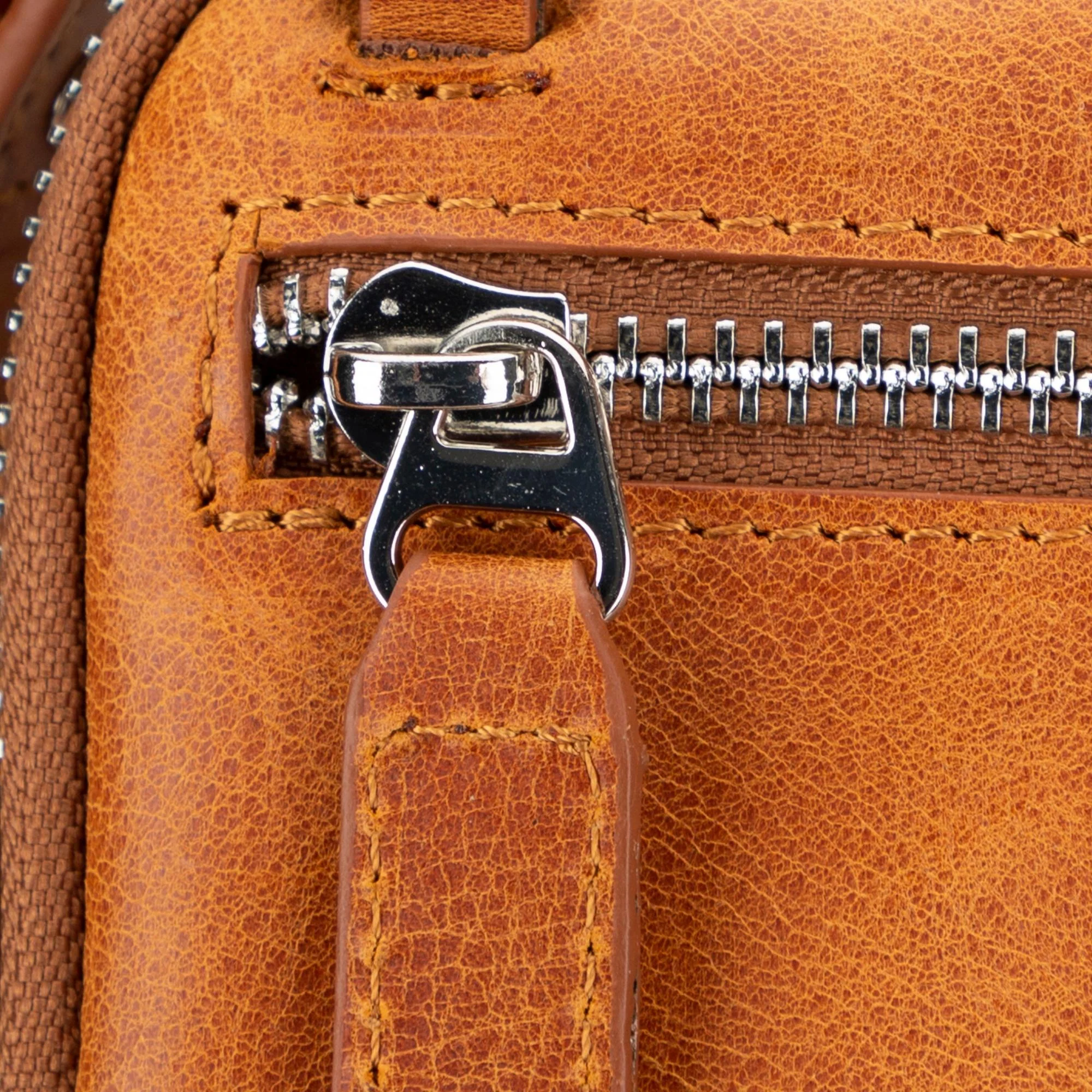 Niagara Leather Crossbody Phone Bag for Men - Image 6