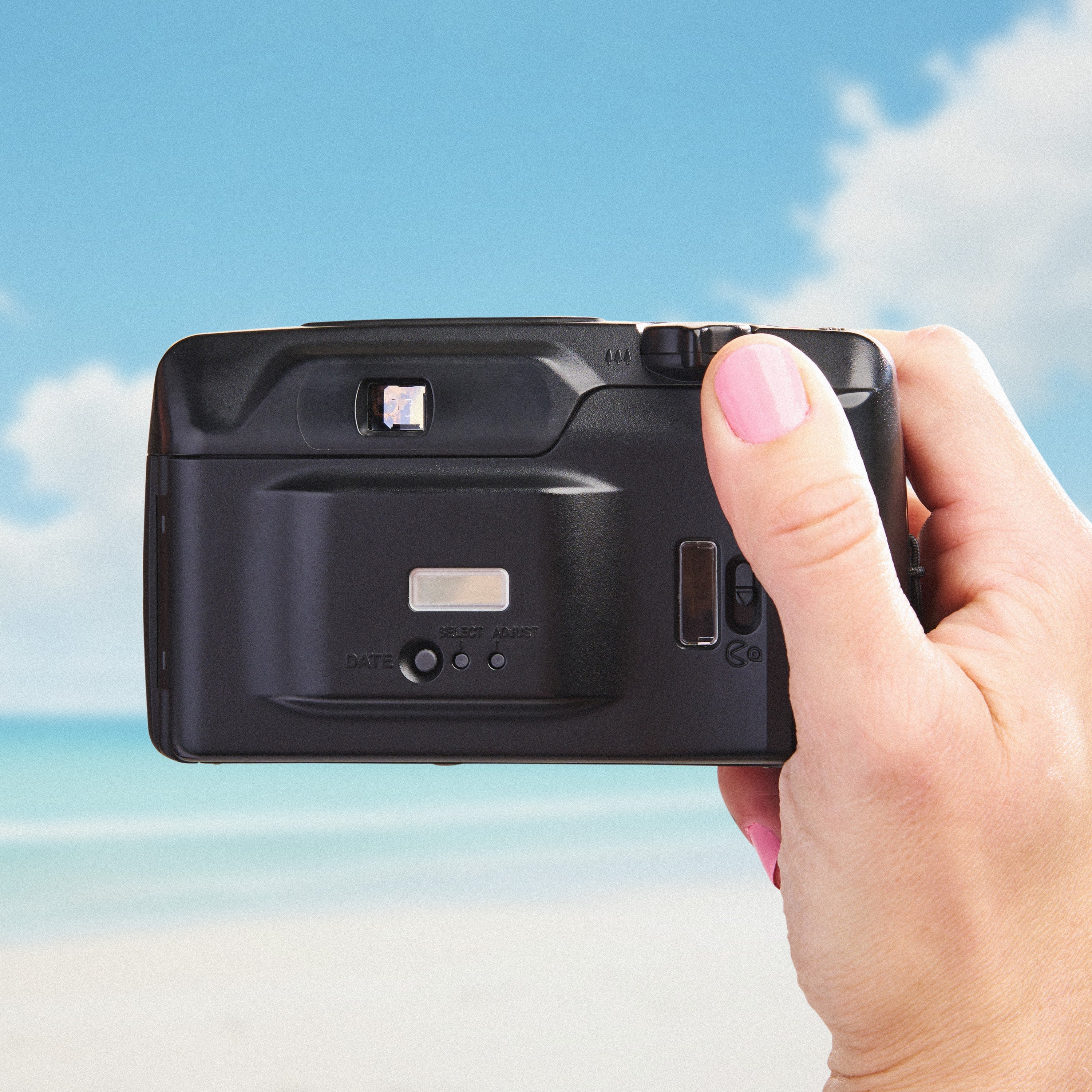 Pentax IQ Zoom EZY-R | 35mm Point and Shoot Film Camera - Image 3