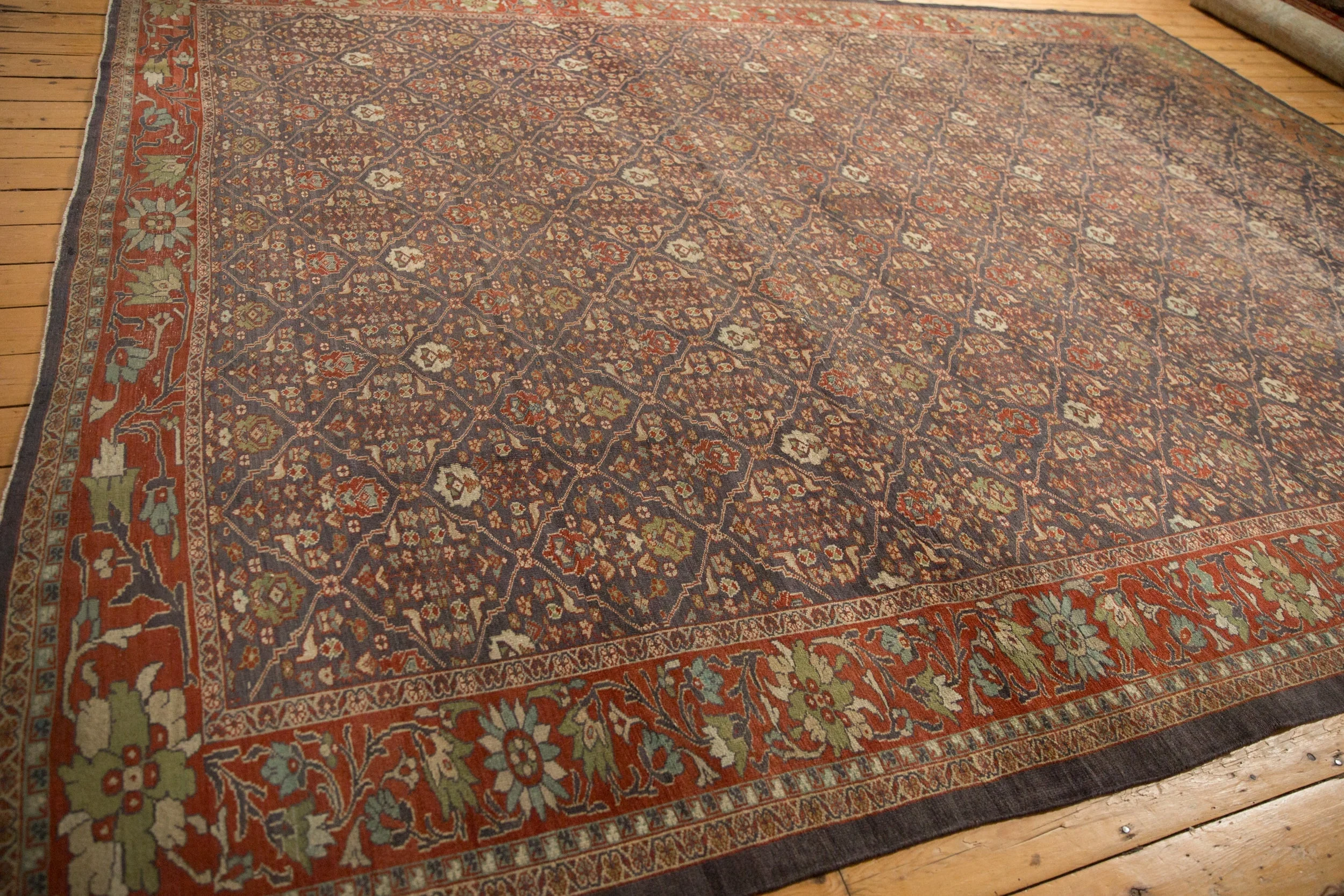 RESERVED 10.5x13.5 Vintage Distressed Mahal Carpet - Image 9