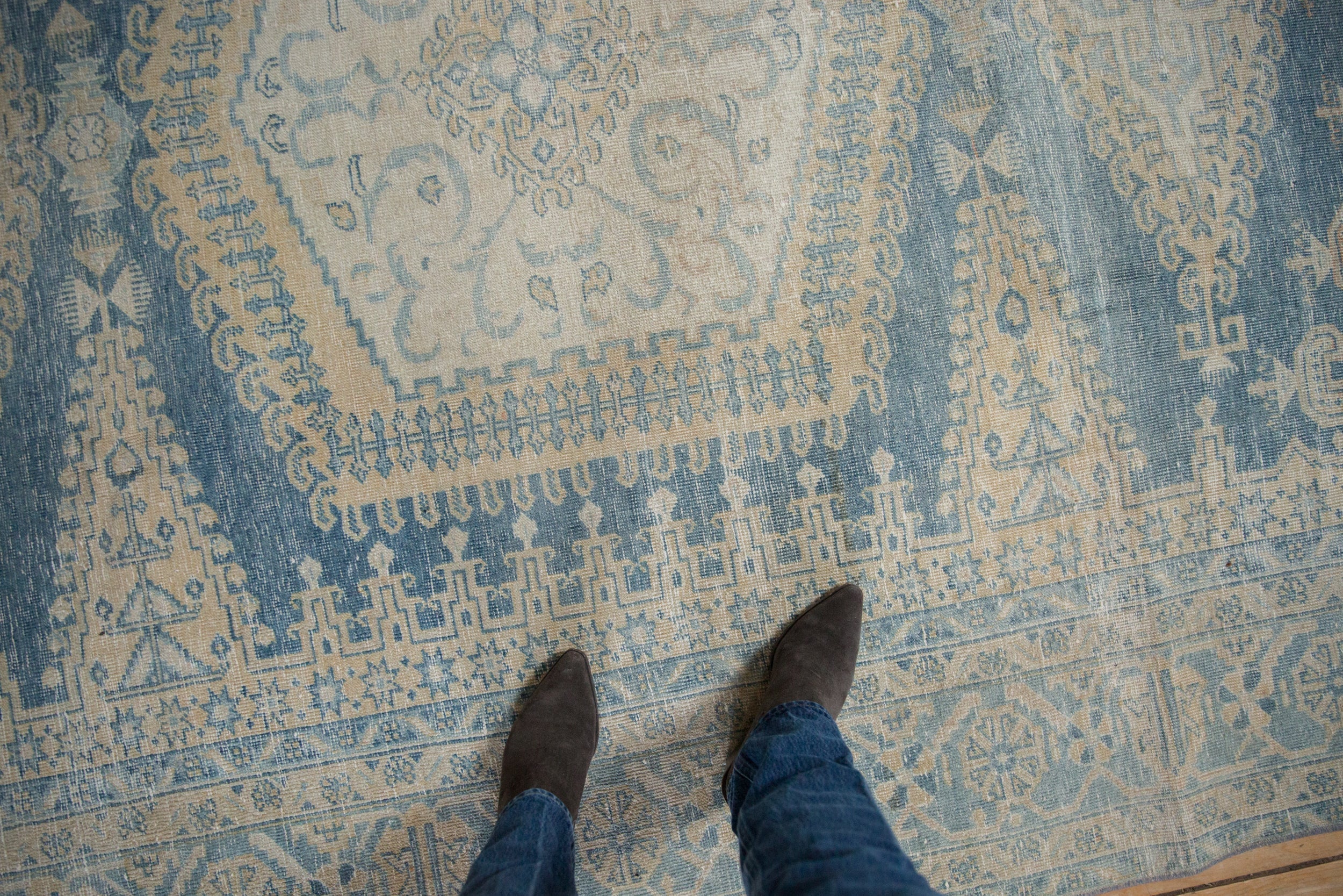 RESERVED 7x10 Vintage Distressed Veece Carpet - Image 2